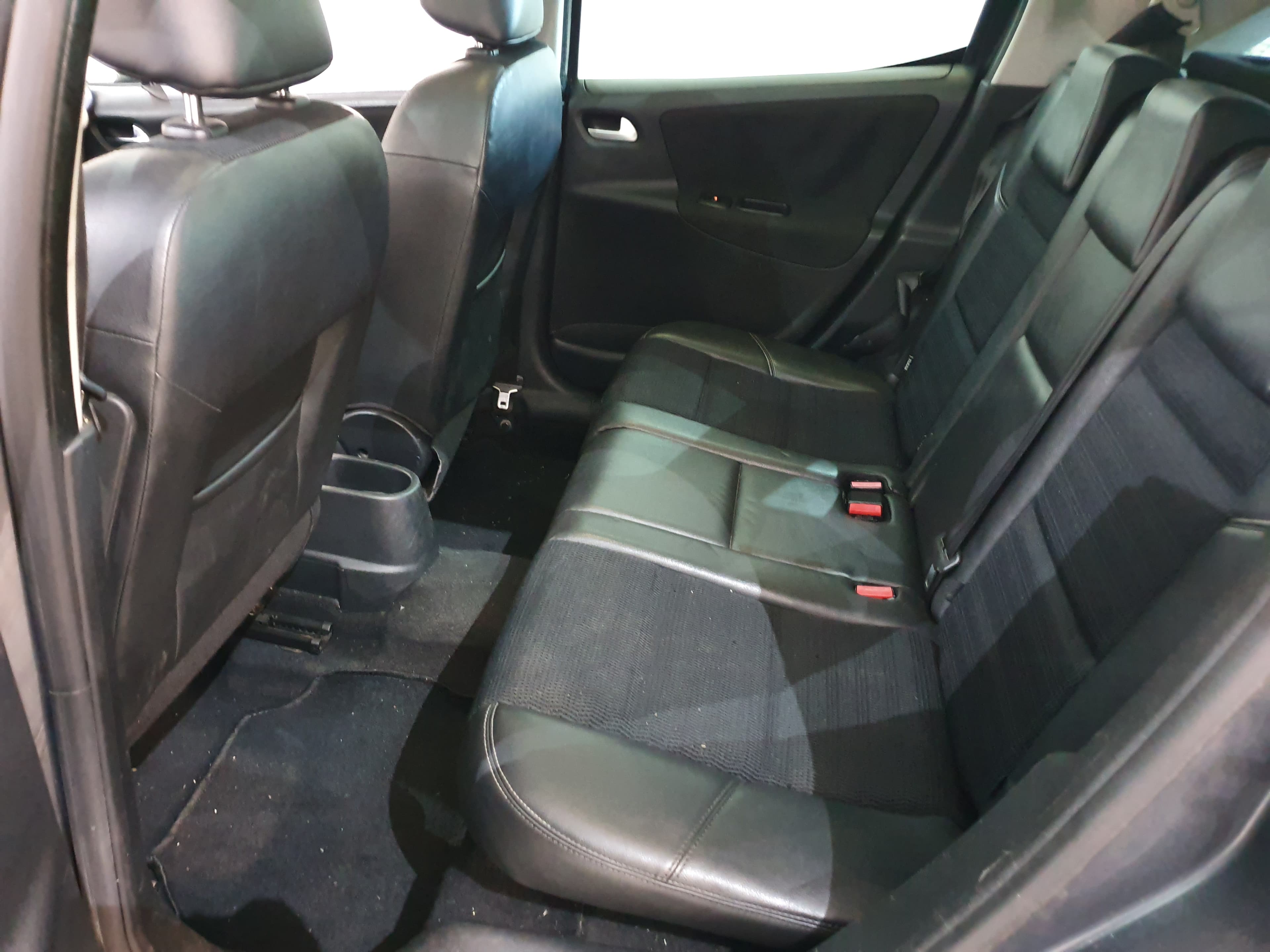 Peugeot 207 SW · Ano 2008 — image 25