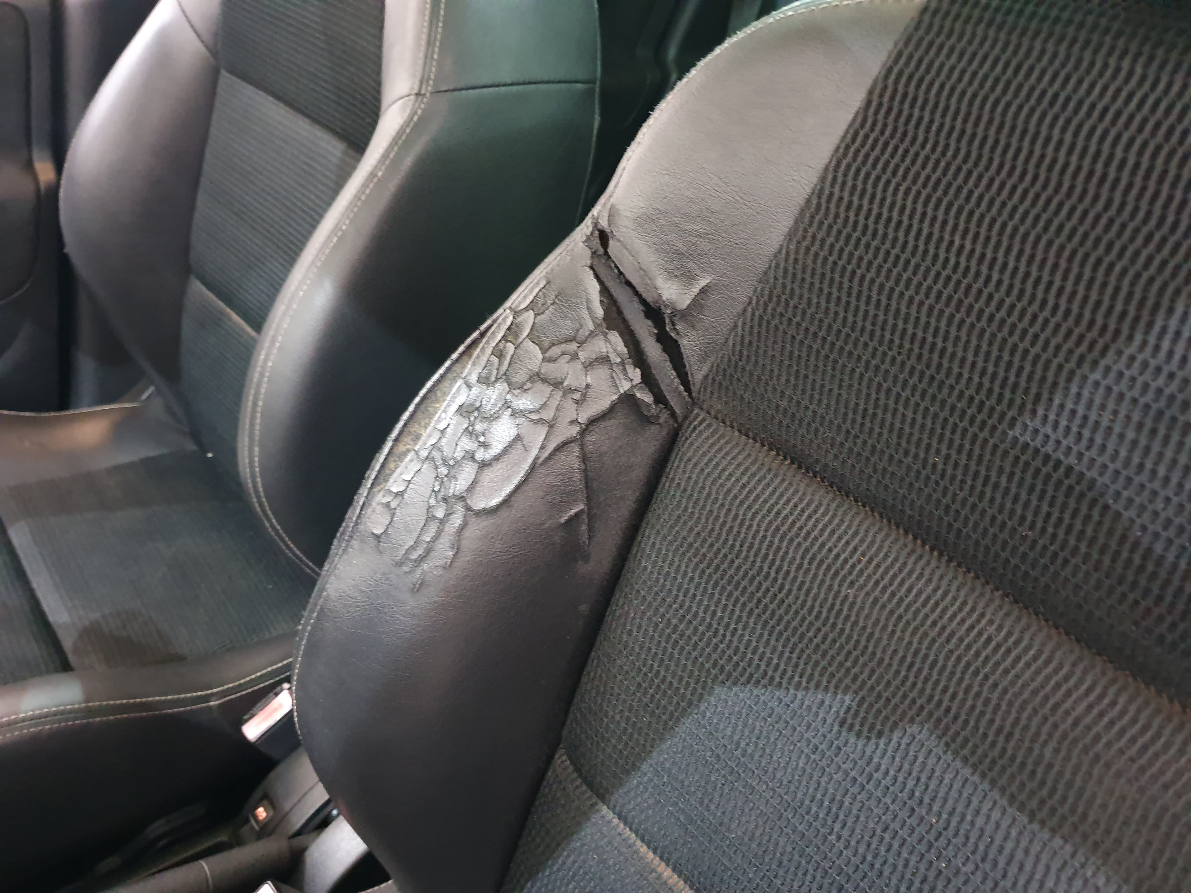 Peugeot 207 SW · Ano 2008 — image 31