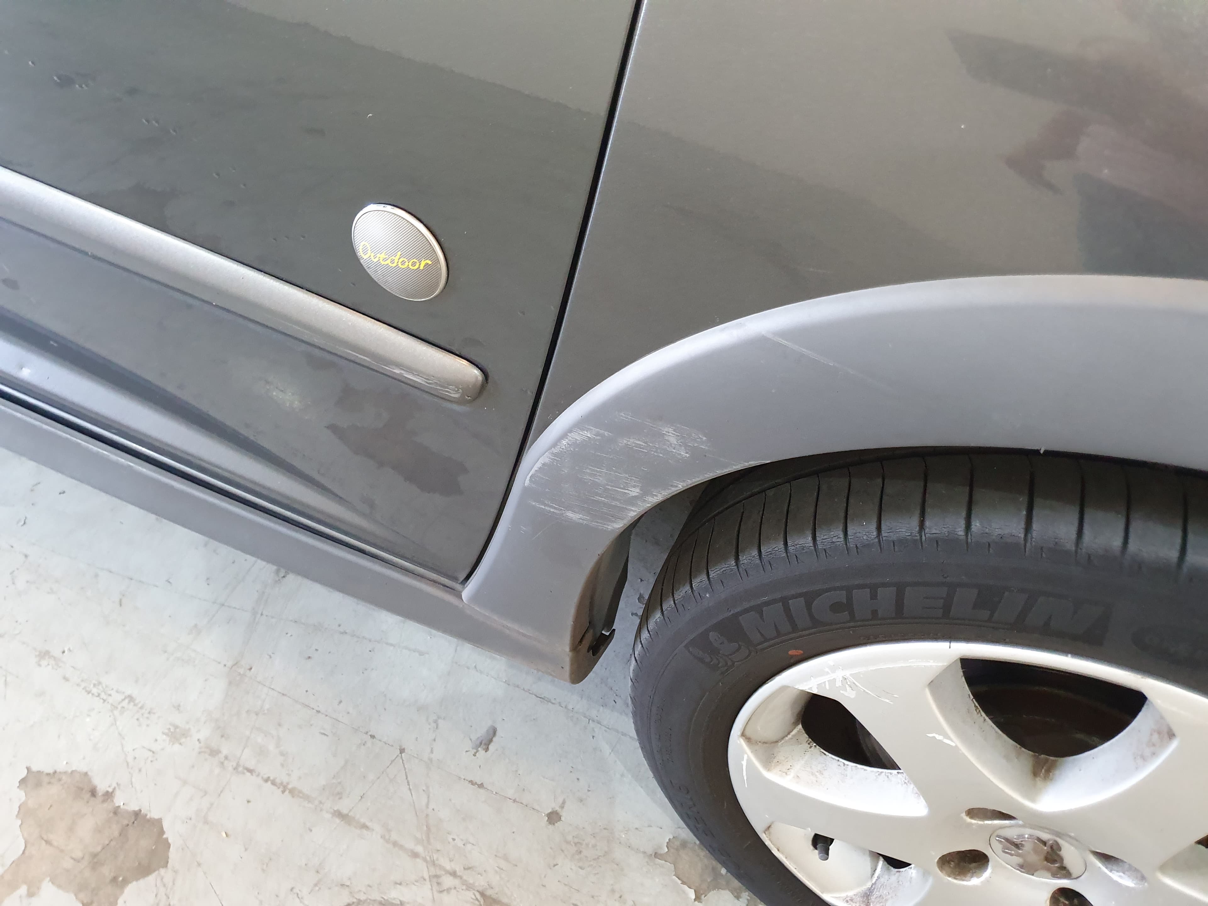 Peugeot 207 SW · Ano 2008 — image 11