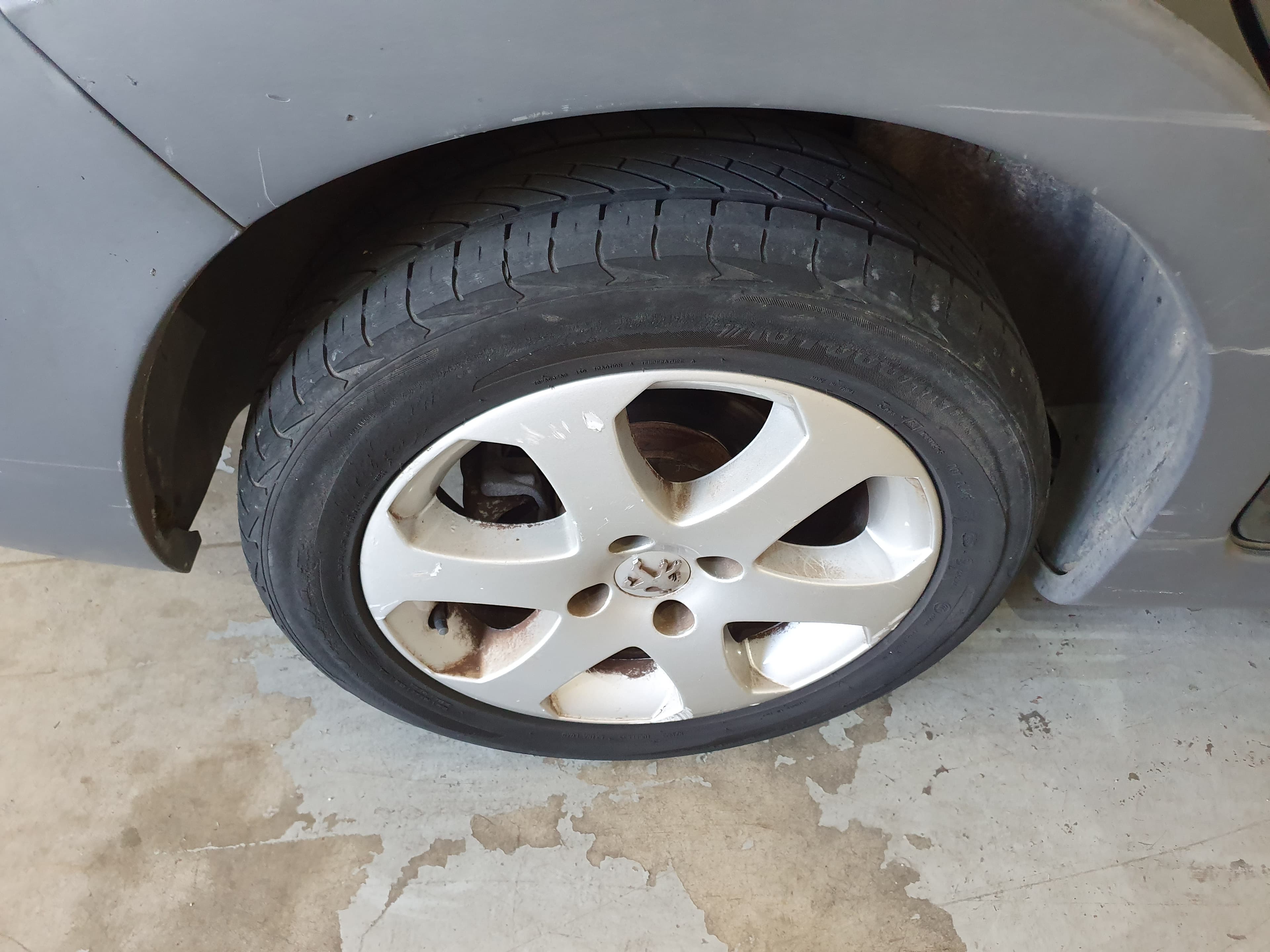 Peugeot 207 SW · Ano 2008 — image 14