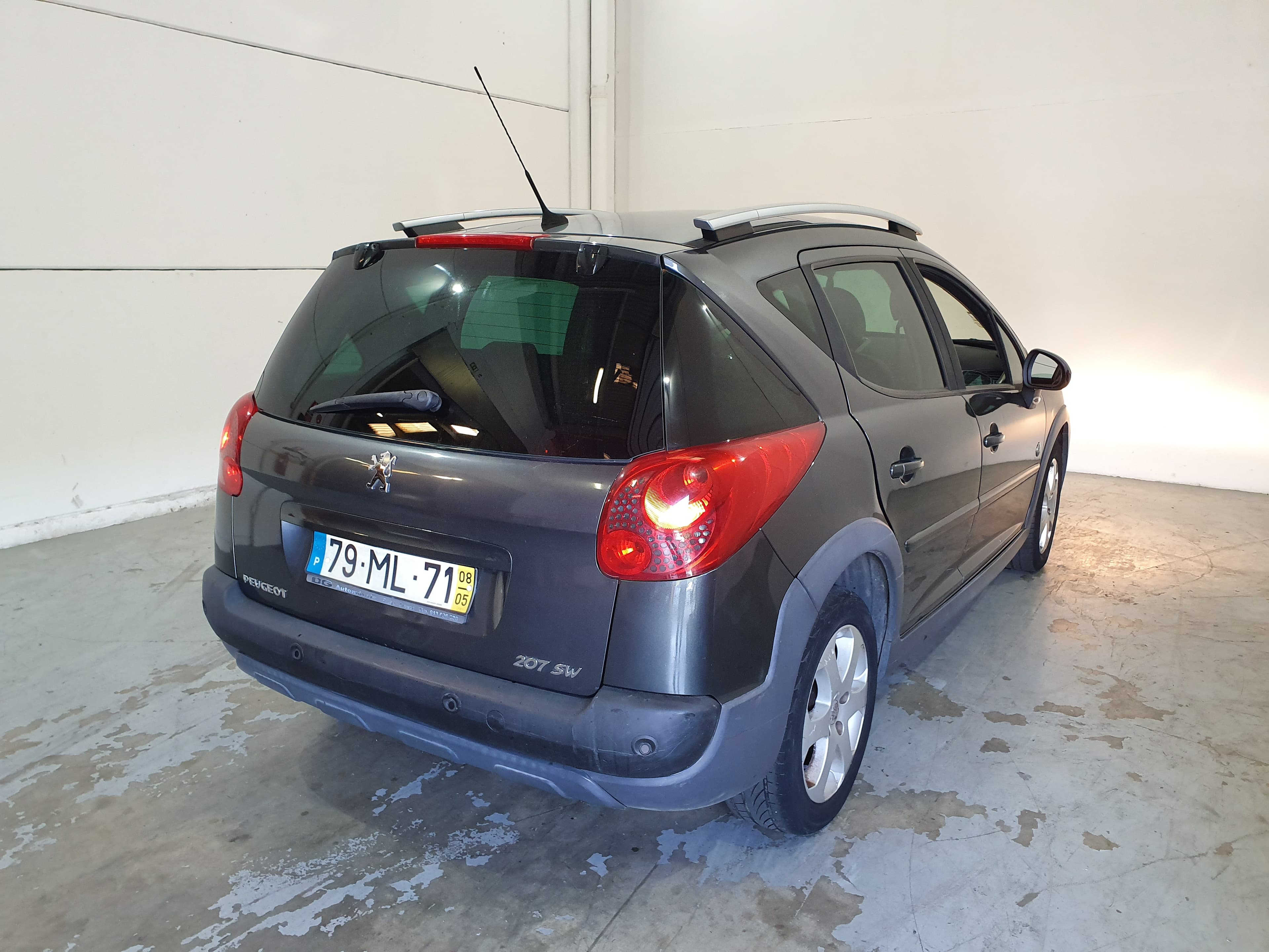 Peugeot 207 SW · Ano 2008 — image 4