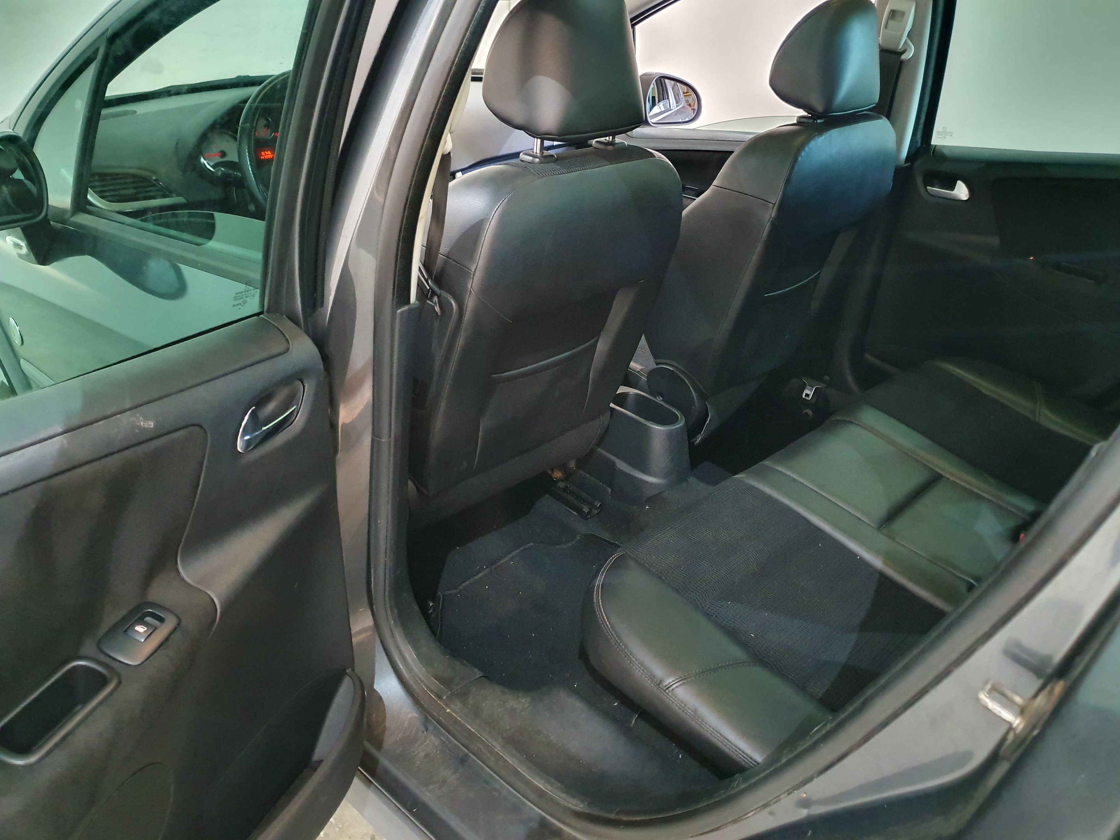 Peugeot 207 SW · Ano 2008 — image 23