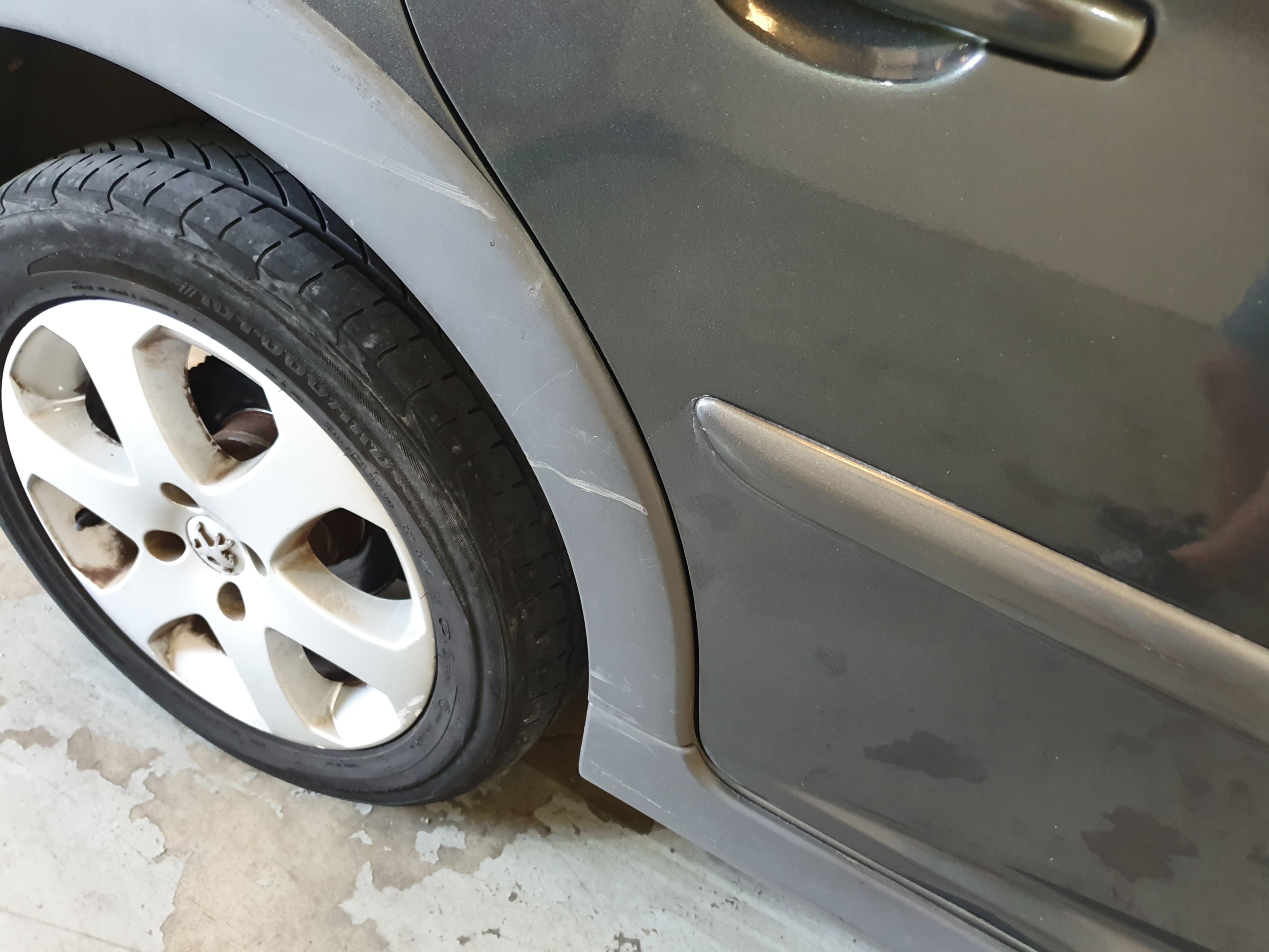 Peugeot 207 SW · Ano 2008 — image 13