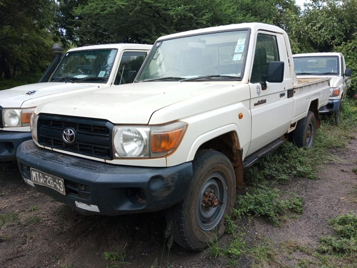Toyota Landcruiser — imagem 1