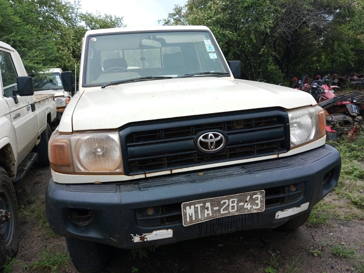 Toyota Landcruiser — imagem 9