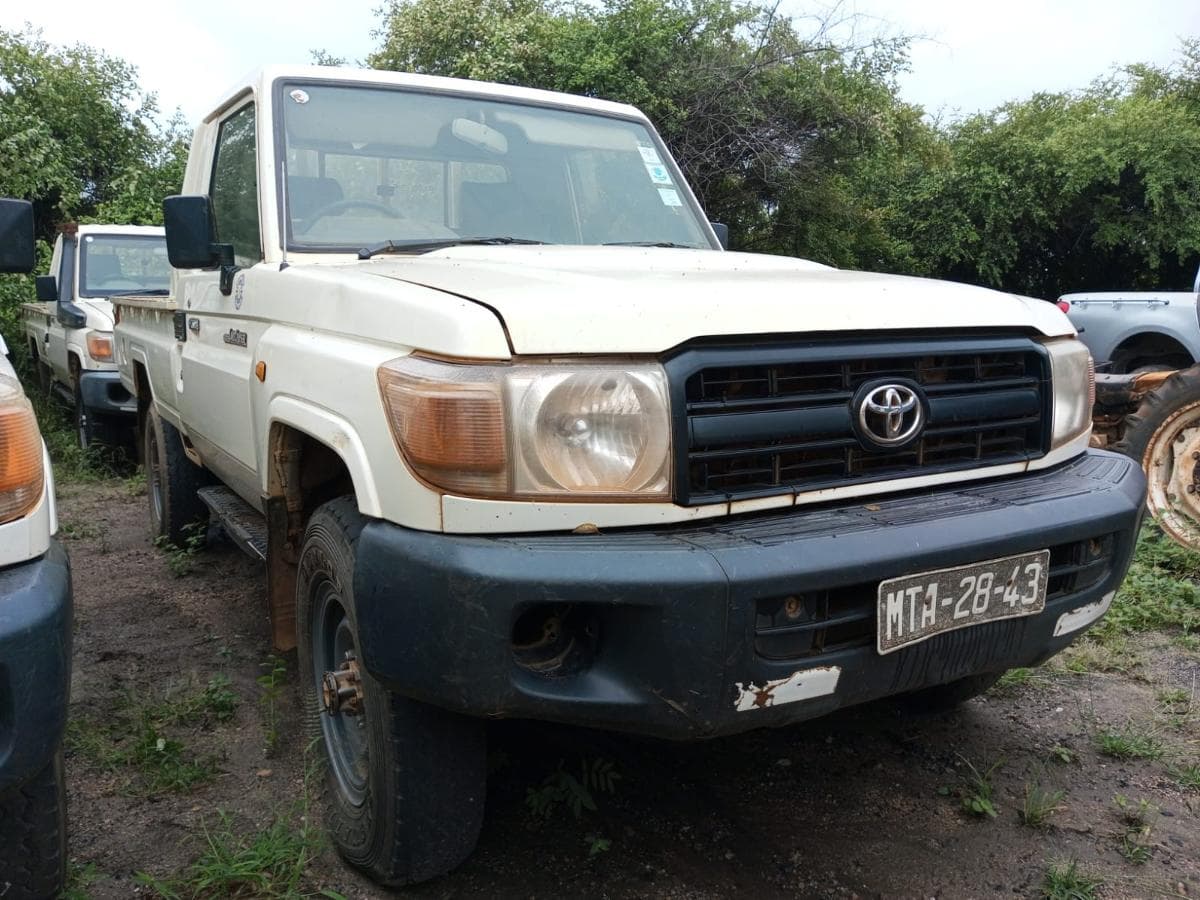 Toyota Landcruiser — imagem 5