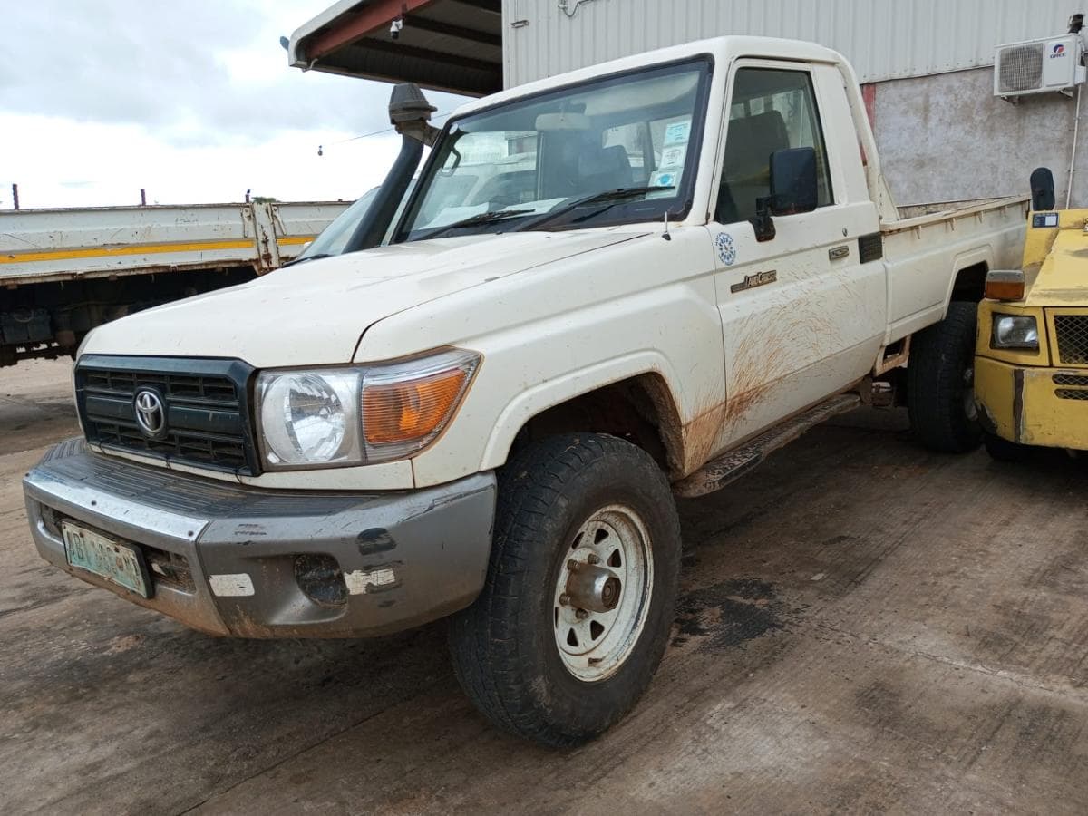 Toyota Landcruiser — imagen 4