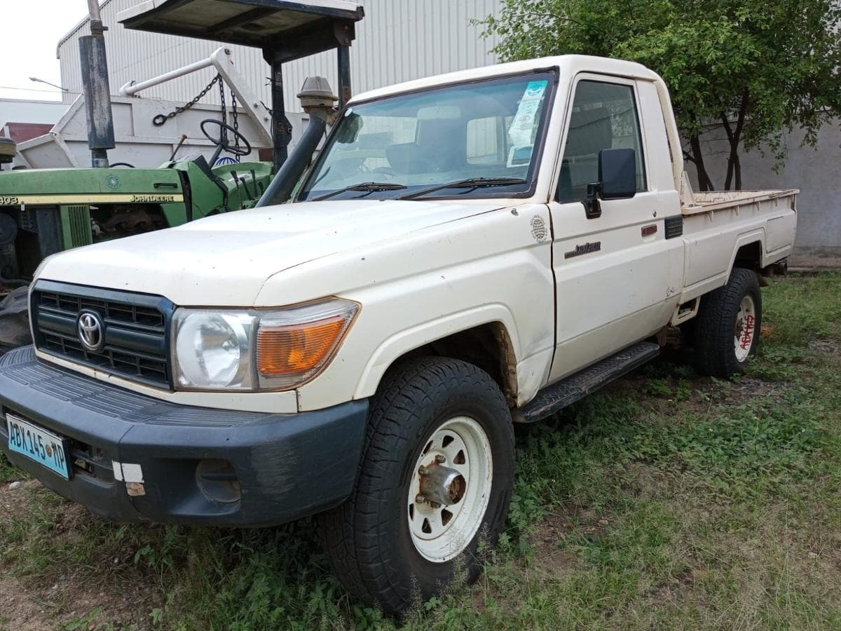 Toyota Landcruiser — imagem 2