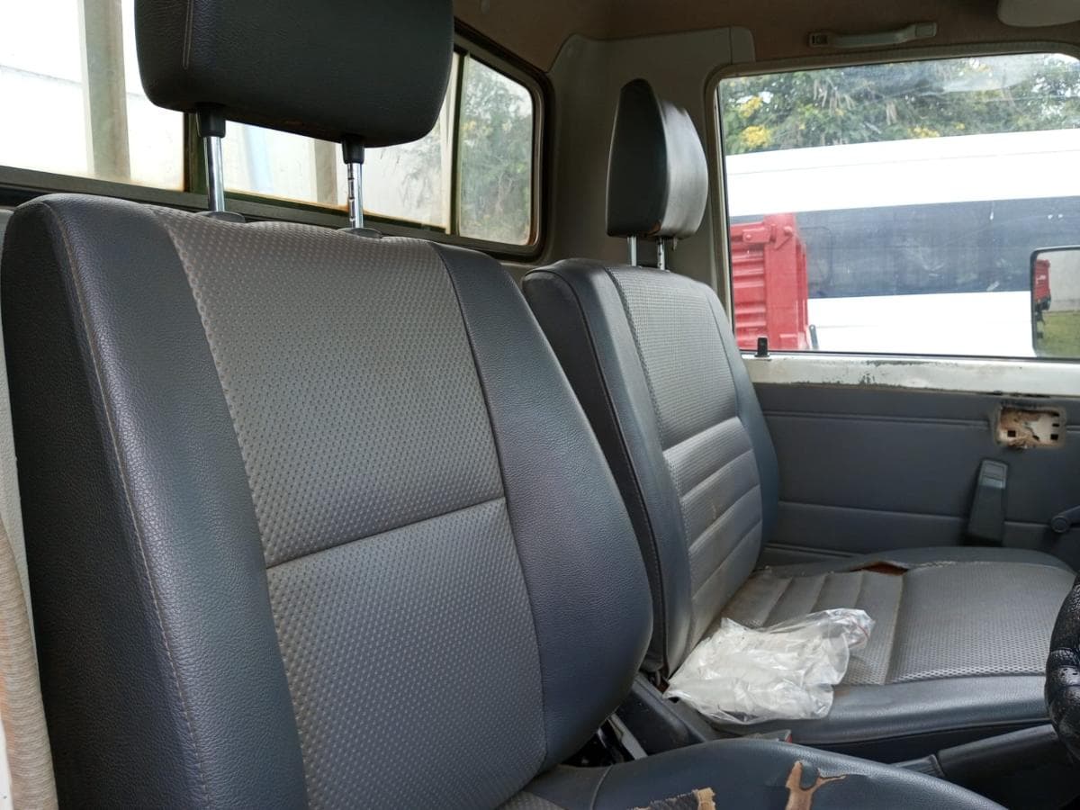 Toyota Landcruiser — imagem 3