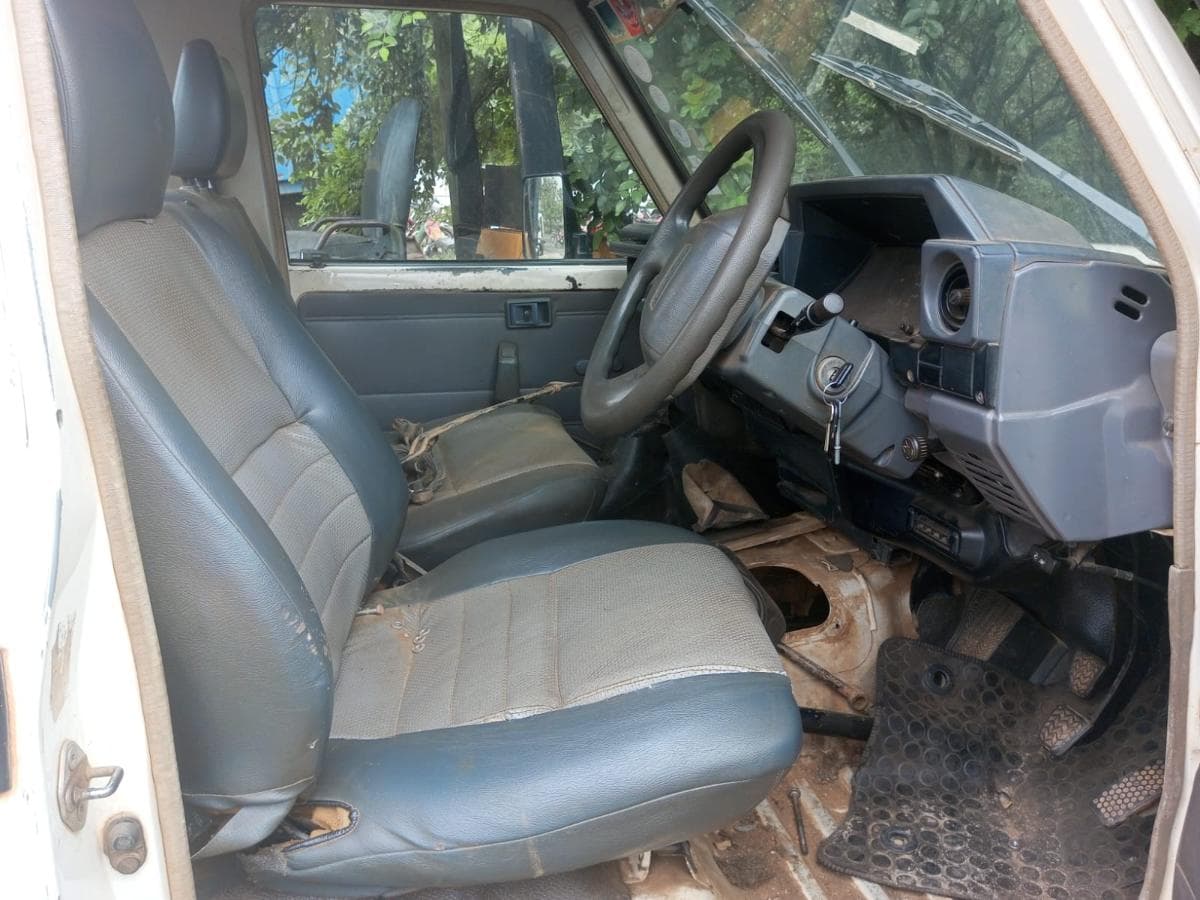 Toyota Landcruiser — imagem 8