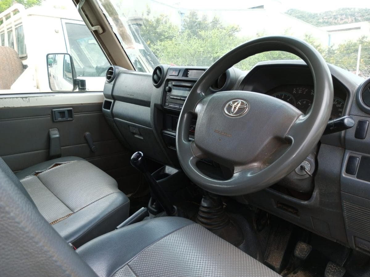 Toyota Landcruiser — imagen 8