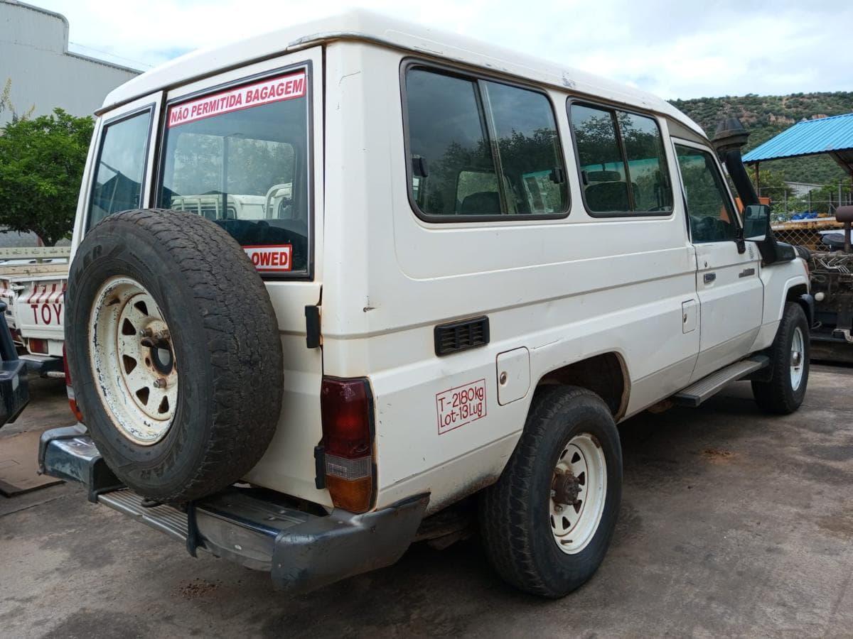 Toyota Landcruiser — imagen 14