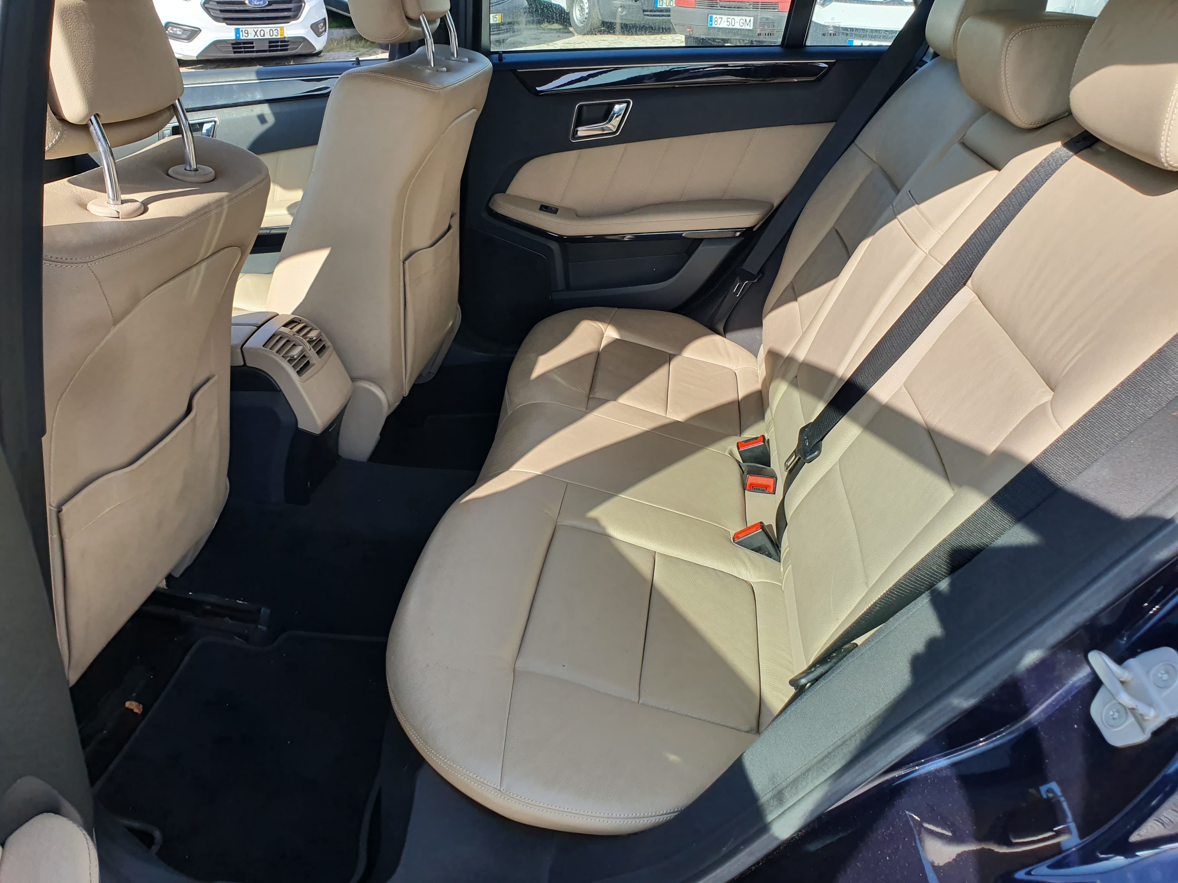 Mercedes-Benz E250 · Ano 2010 — imagen 26