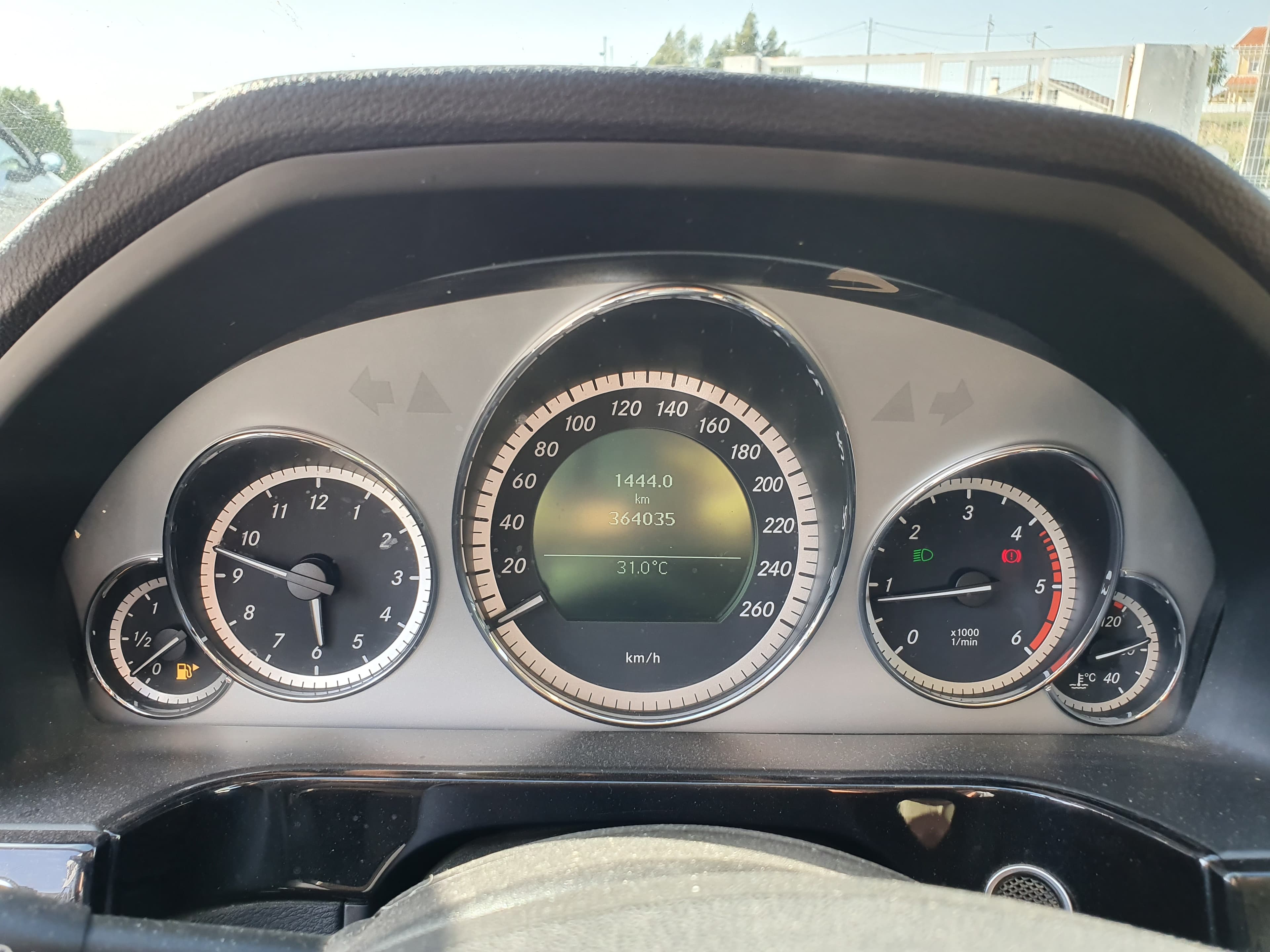 Mercedes-Benz E250 · Ano 2010 — imagen 37