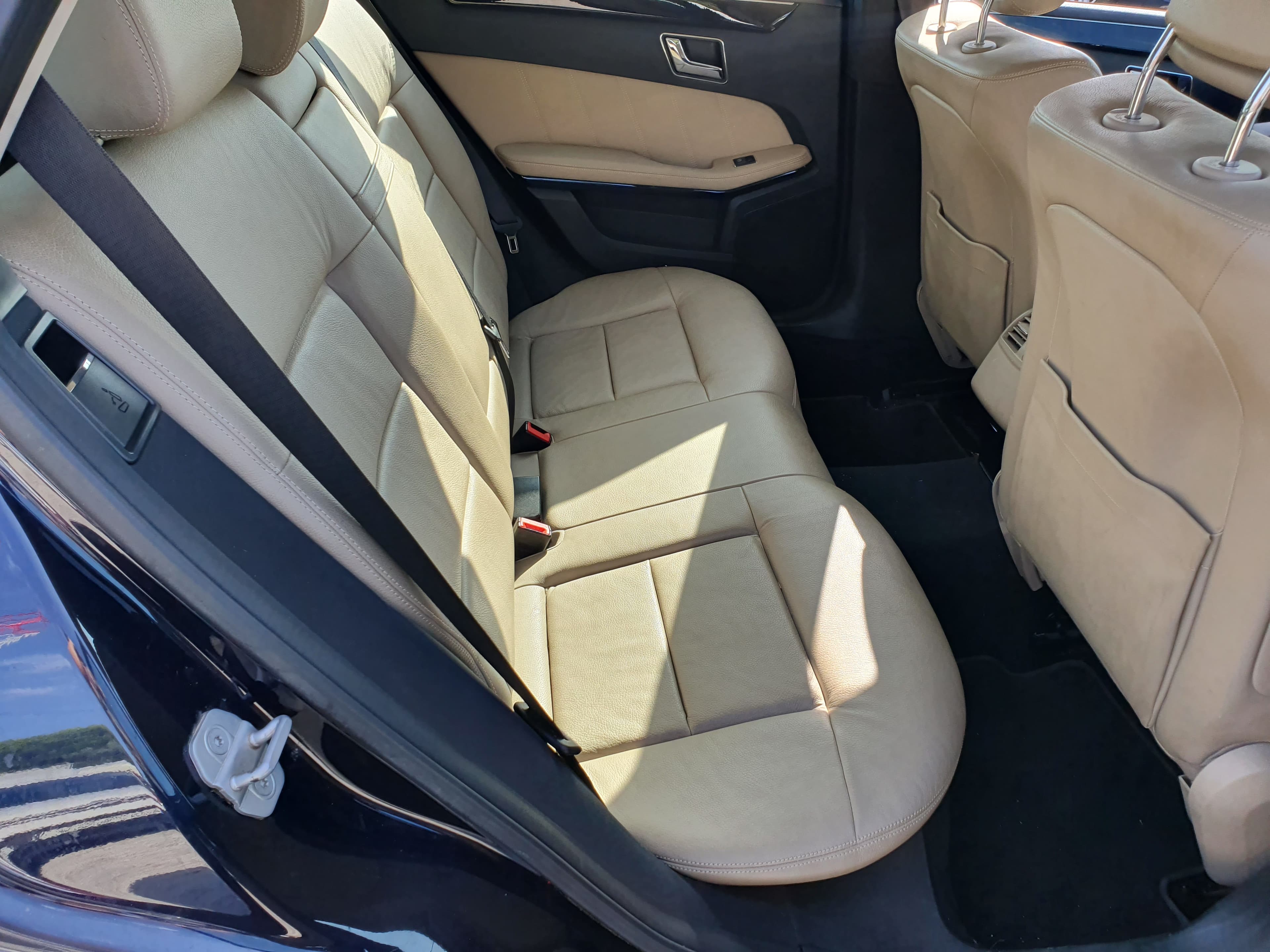 Mercedes-Benz E250 · Ano 2010 — imagen 20