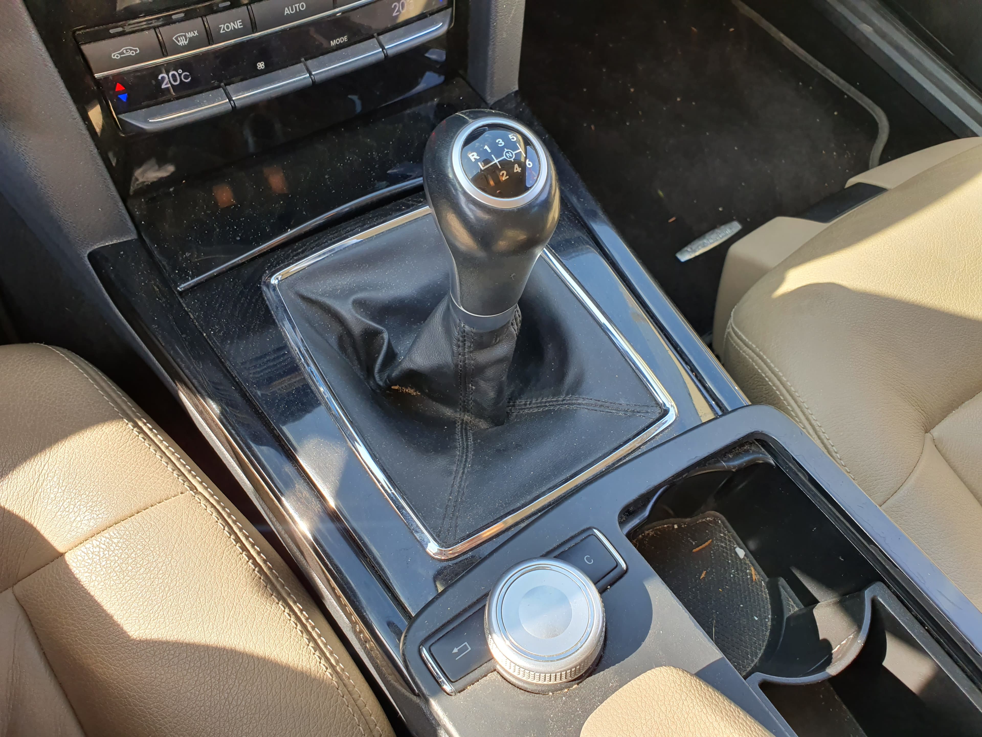 Mercedes-Benz E250 · Ano 2010 — imagen 35