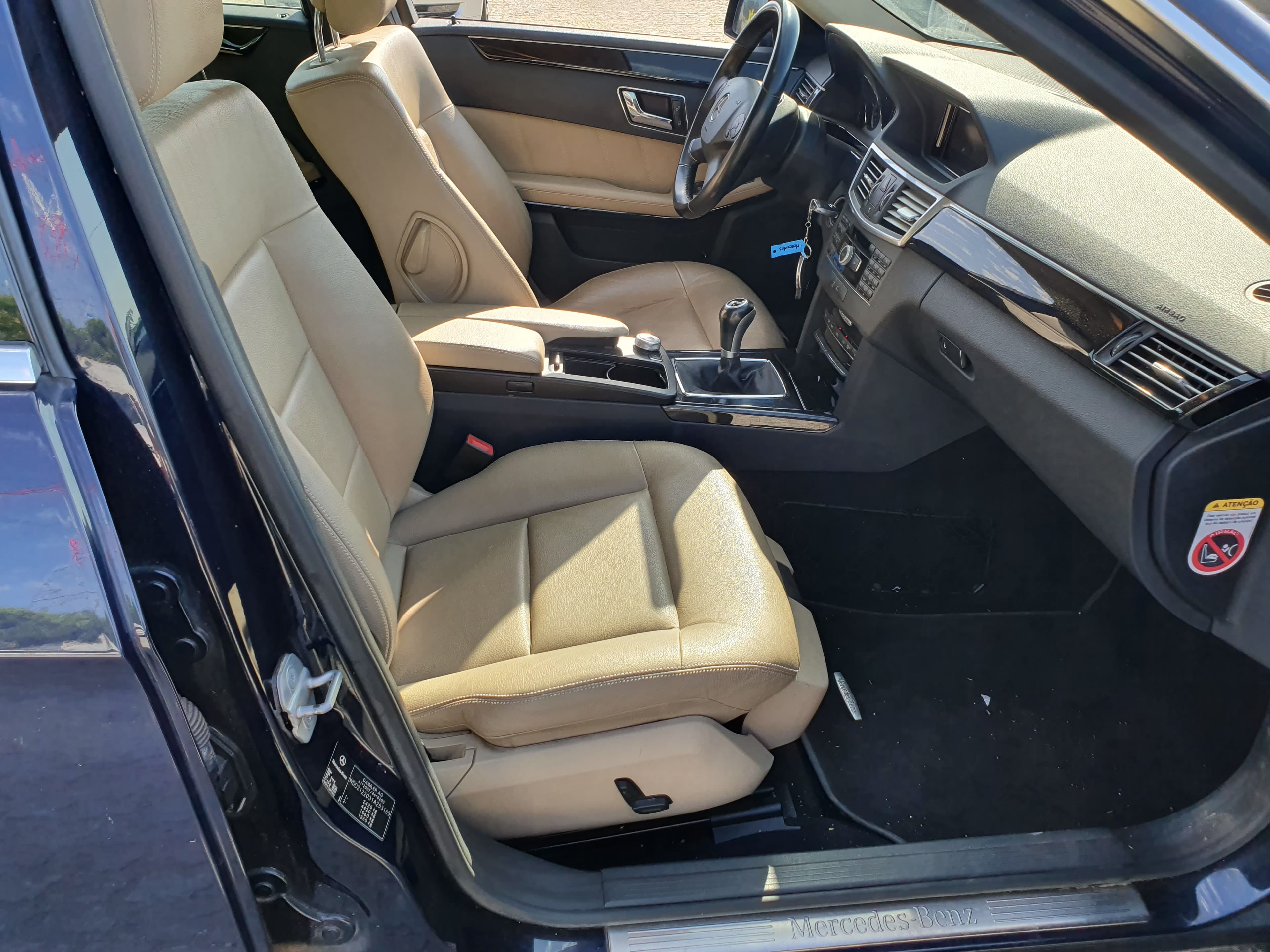 Mercedes-Benz E250 · Ano 2010 — imagen 23