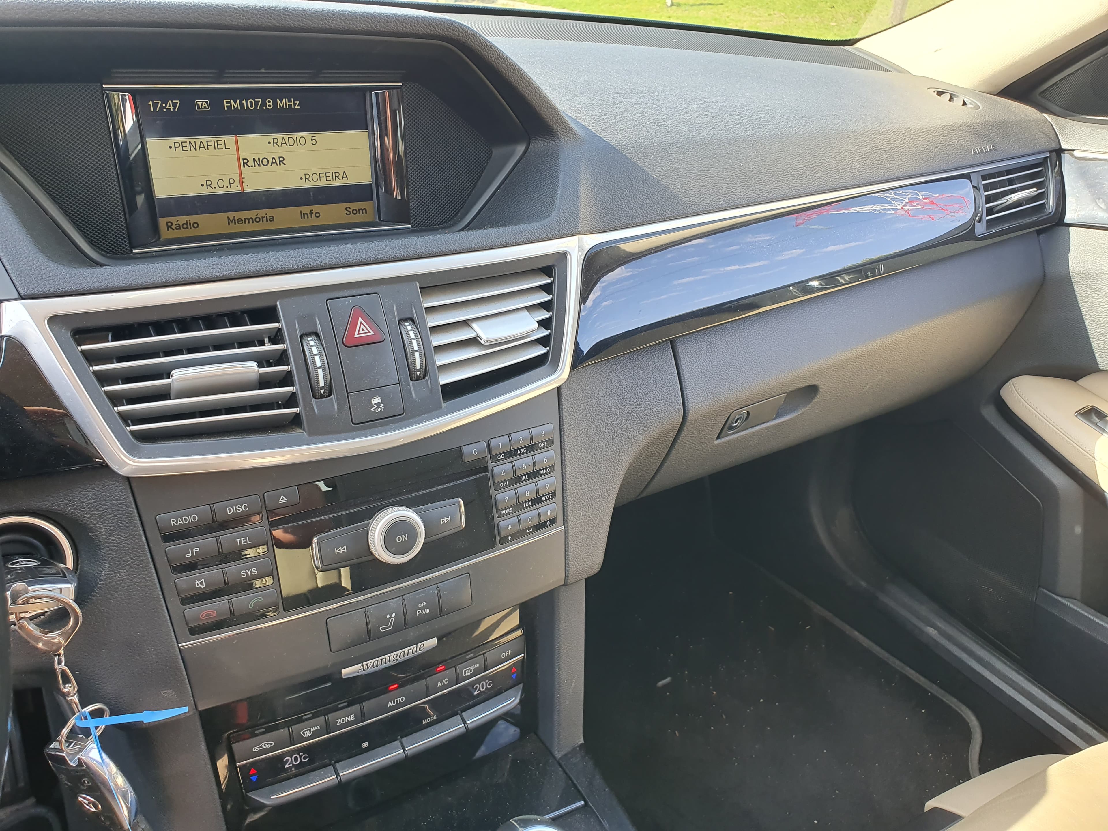 Mercedes-Benz E250 · Ano 2010 — imagen 30