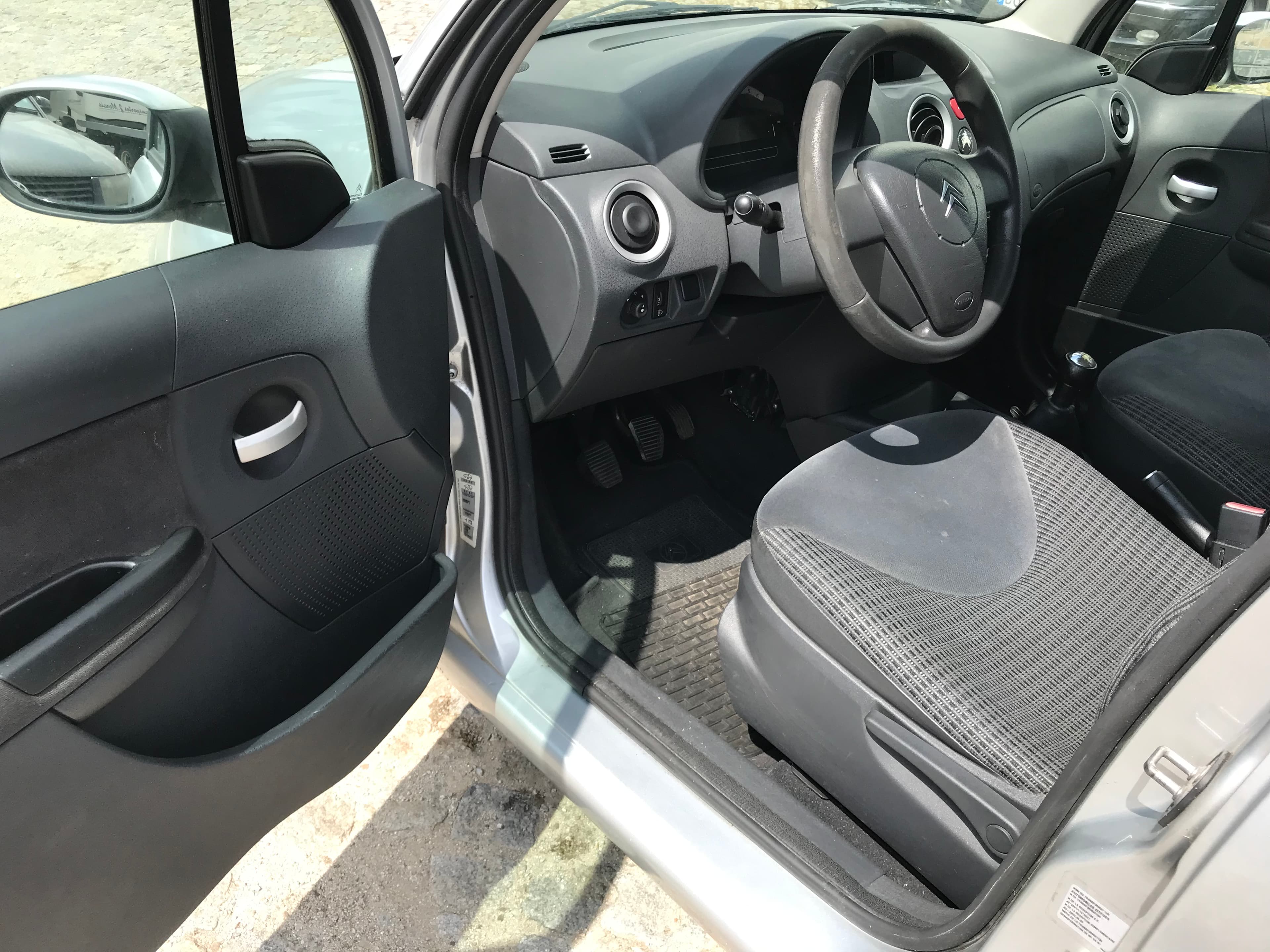 Citroën C3 1.4 HDI · Ano 2008 — image 33