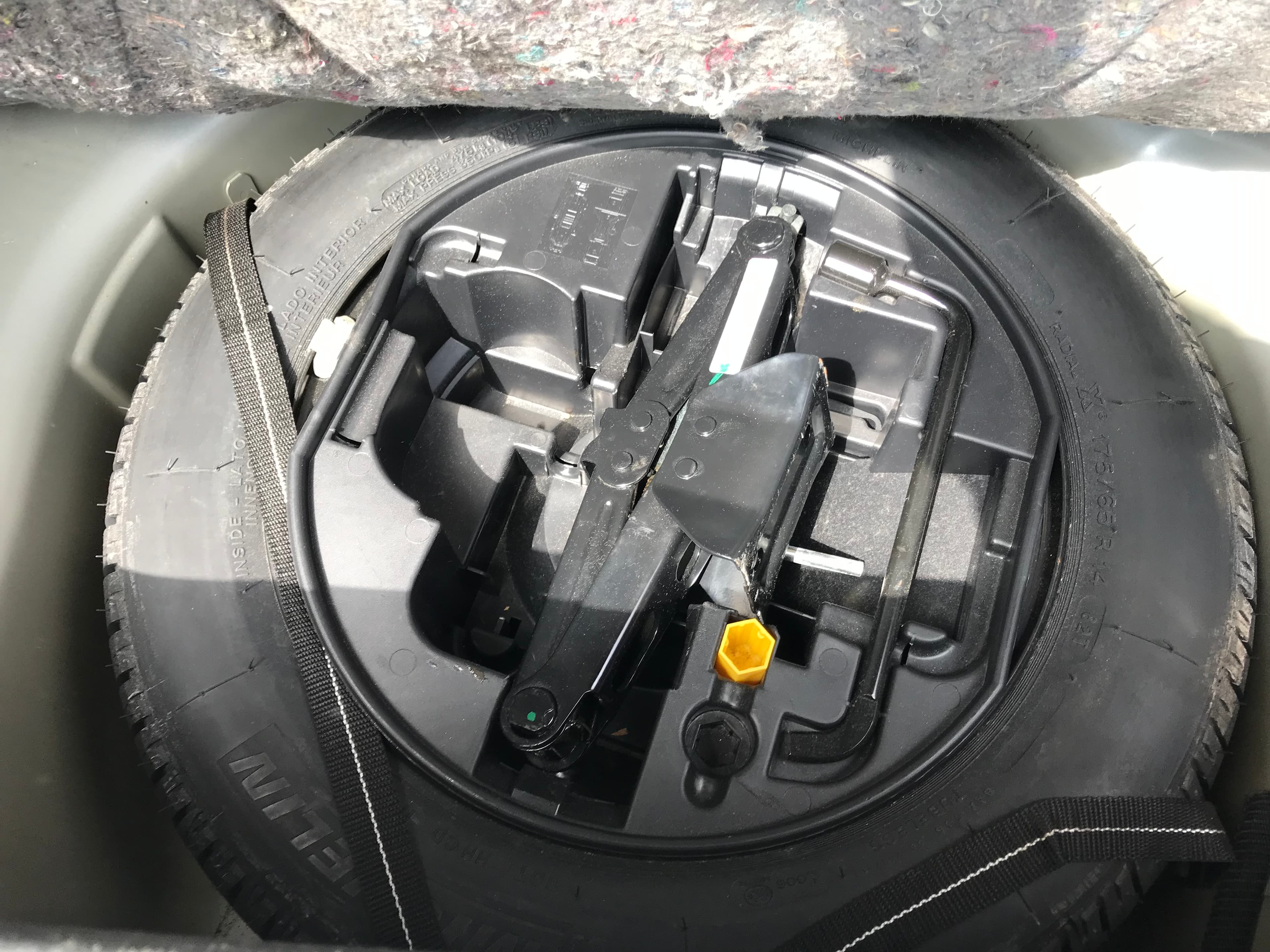 Citroën C3 1.4 HDI · Ano 2008 — image 8
