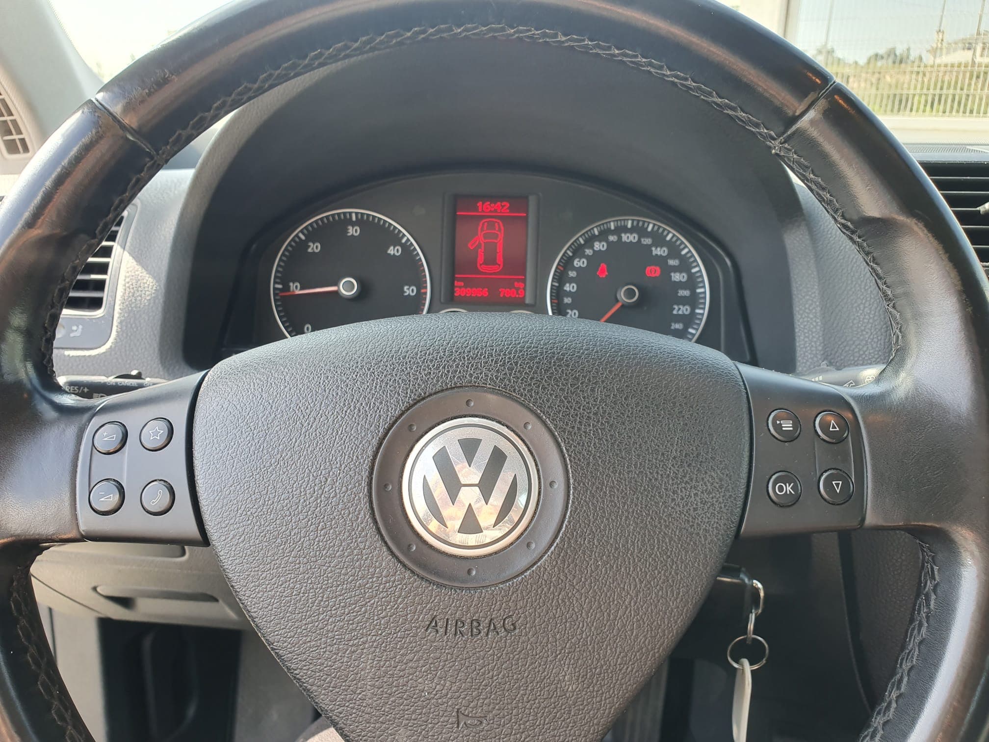 Volkswagen Golf Variant 1.9 TDI · Ano 2007 — imagen 23