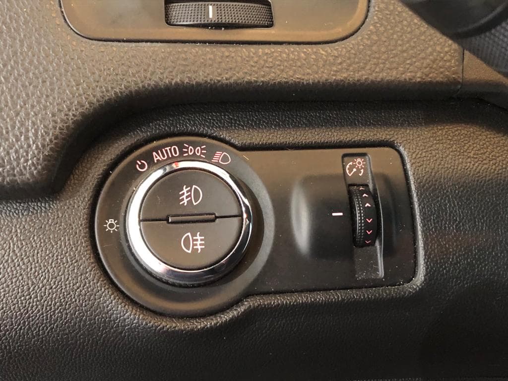 Opel Insígnia CDI · Ano 2010 — imagen 25