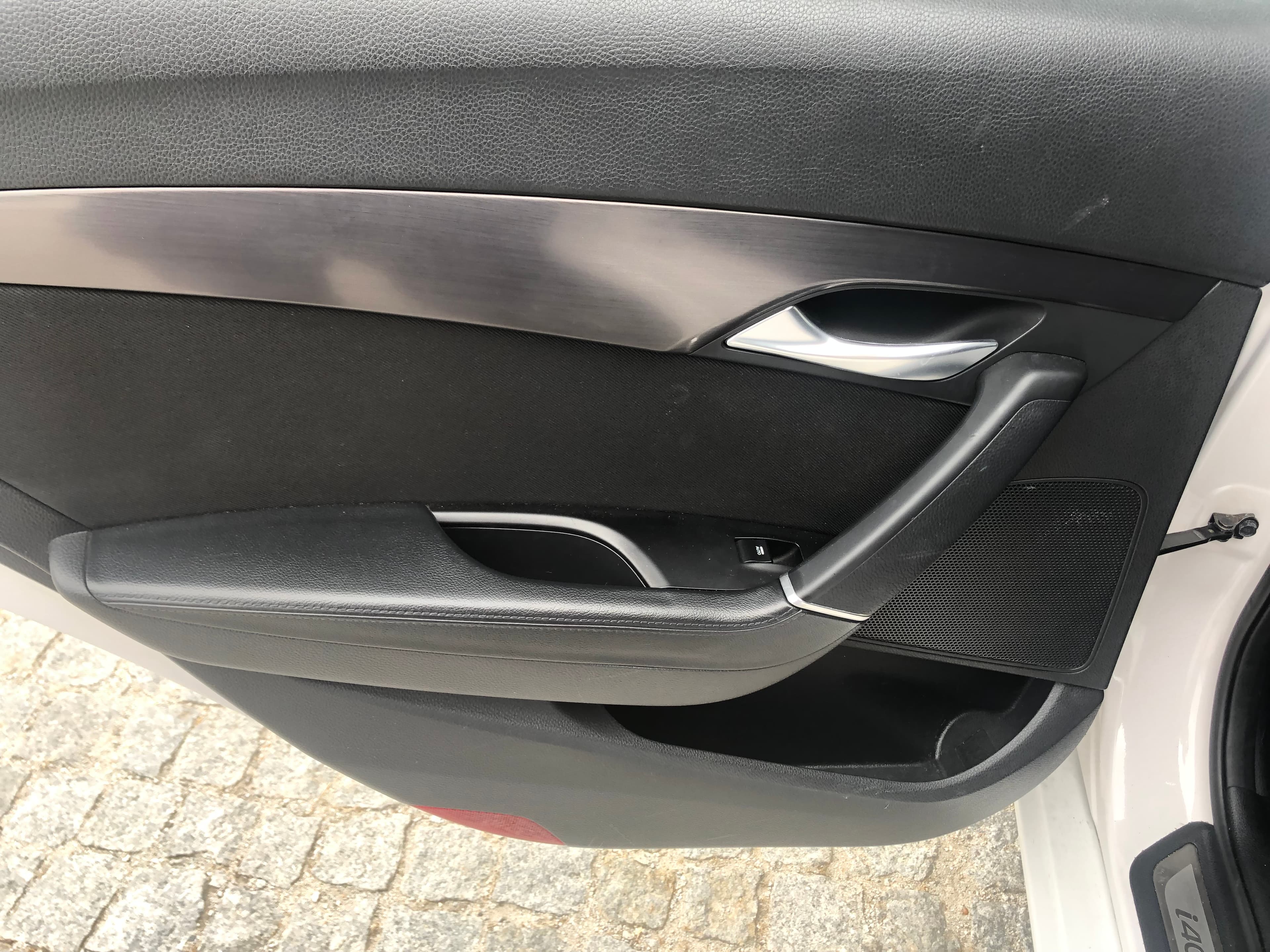 Hyundai i40 CRDI · Ano 2013 — imagem 18