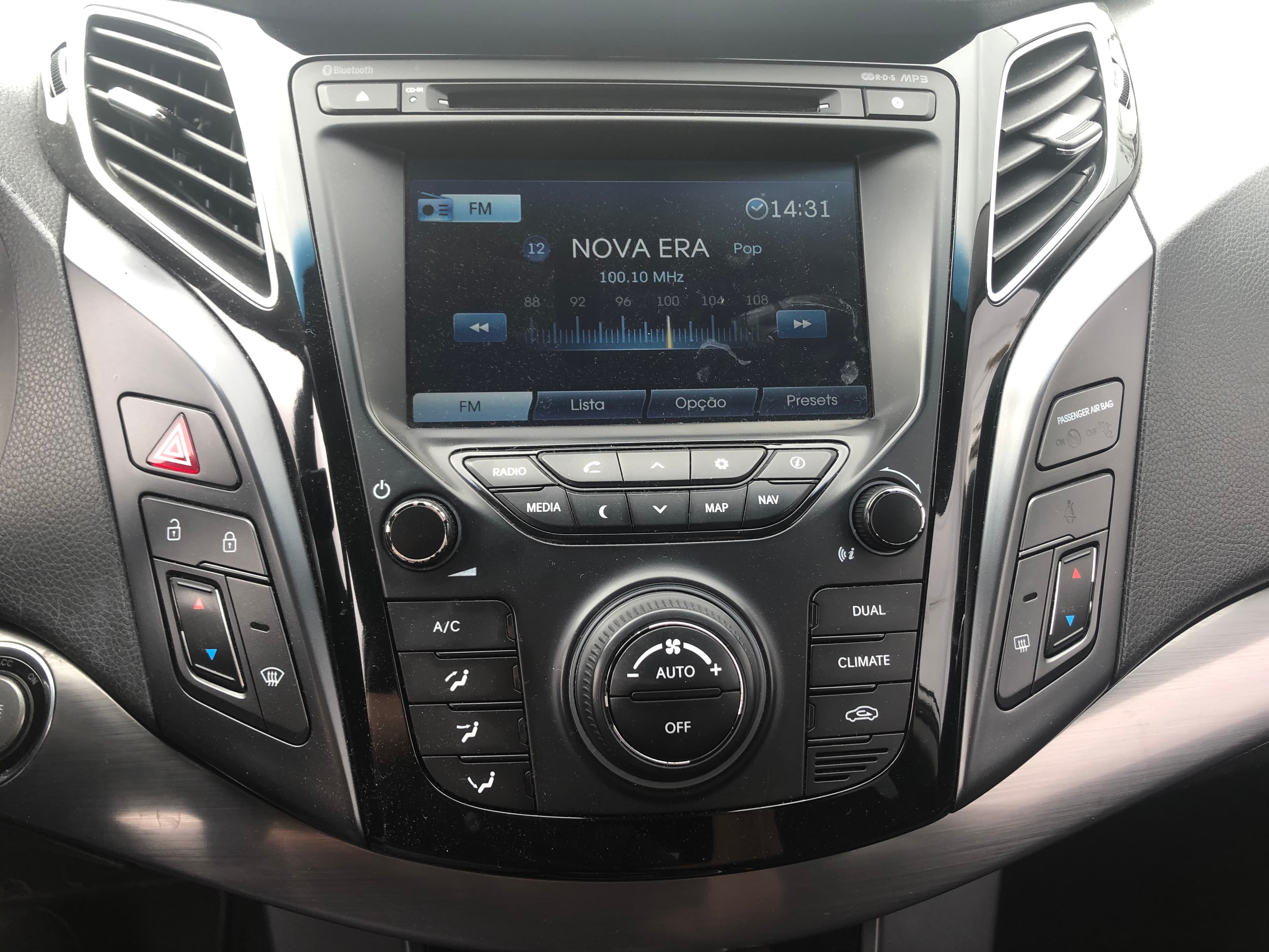 Hyundai i40 CRDI · Ano 2013 — imagem 36