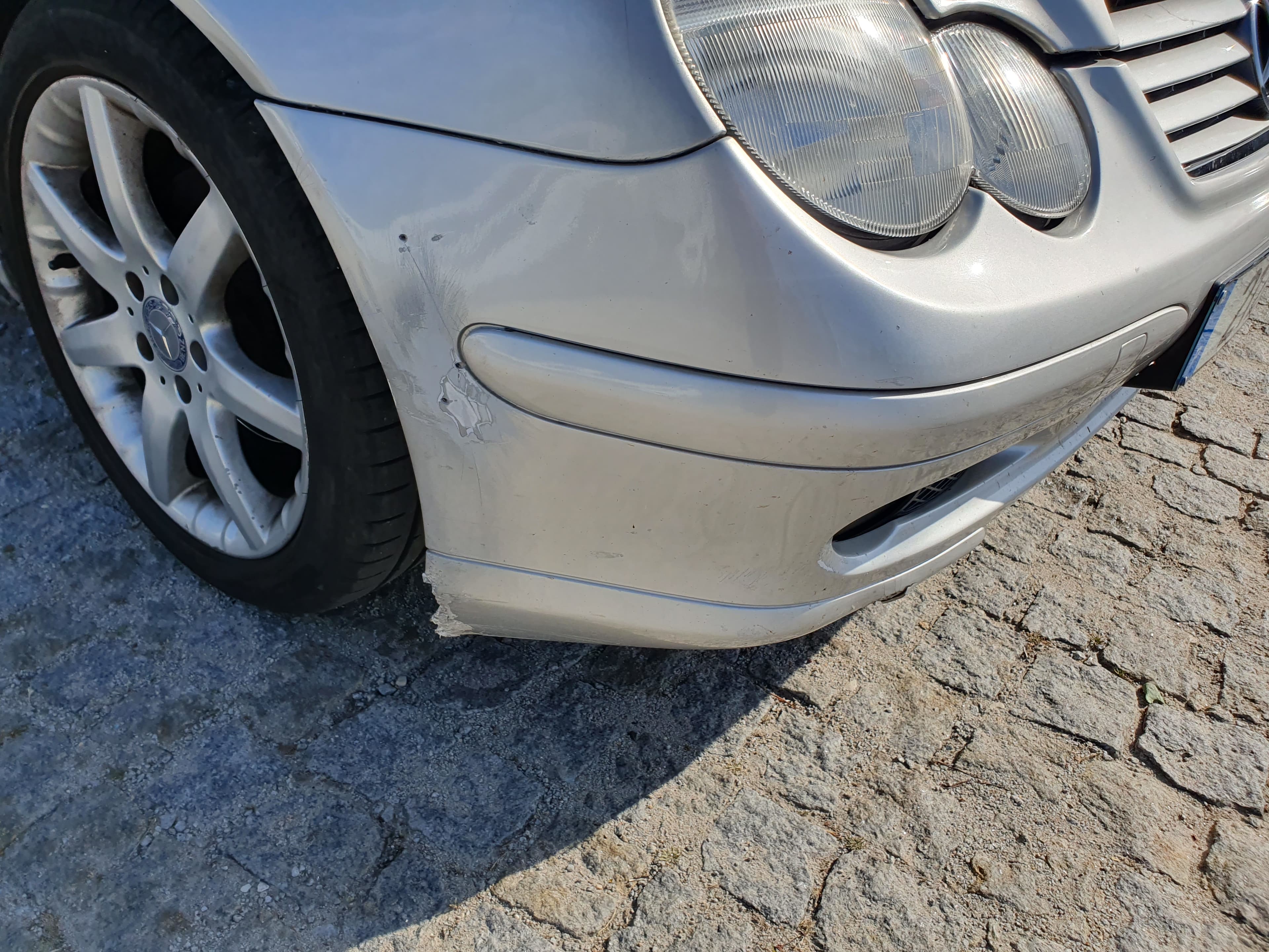 Mercedes-Benz C220 · Ano 2003 — image 7