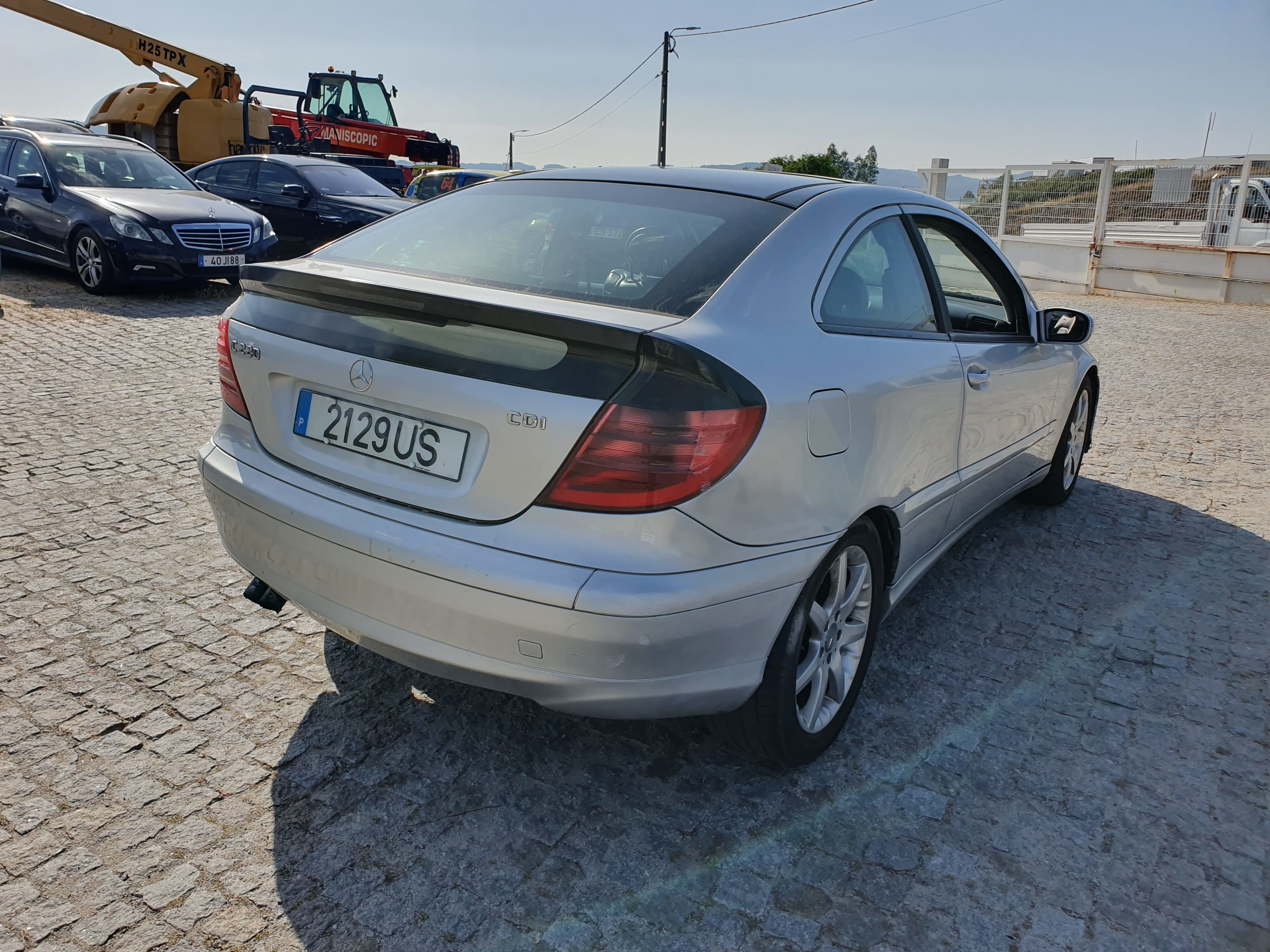 Mercedes-Benz C220 · Ano 2003 — image 5