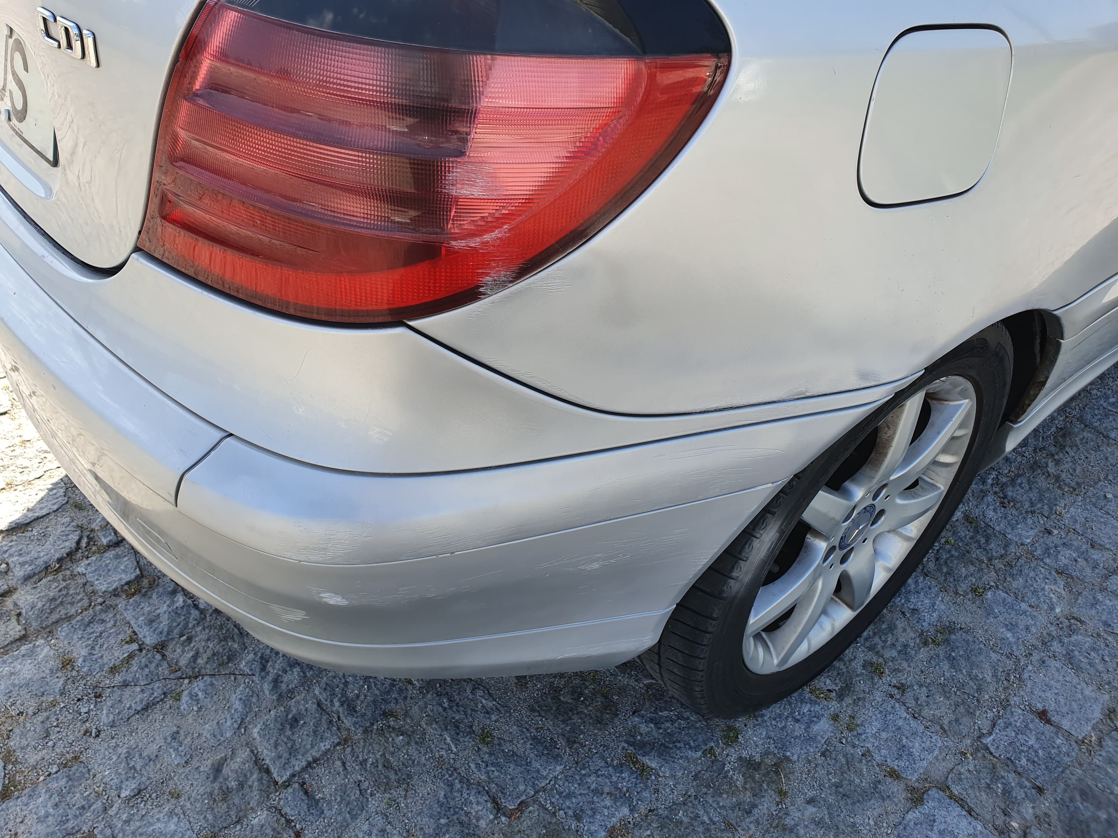 Mercedes-Benz C220 · Ano 2003 — image 8