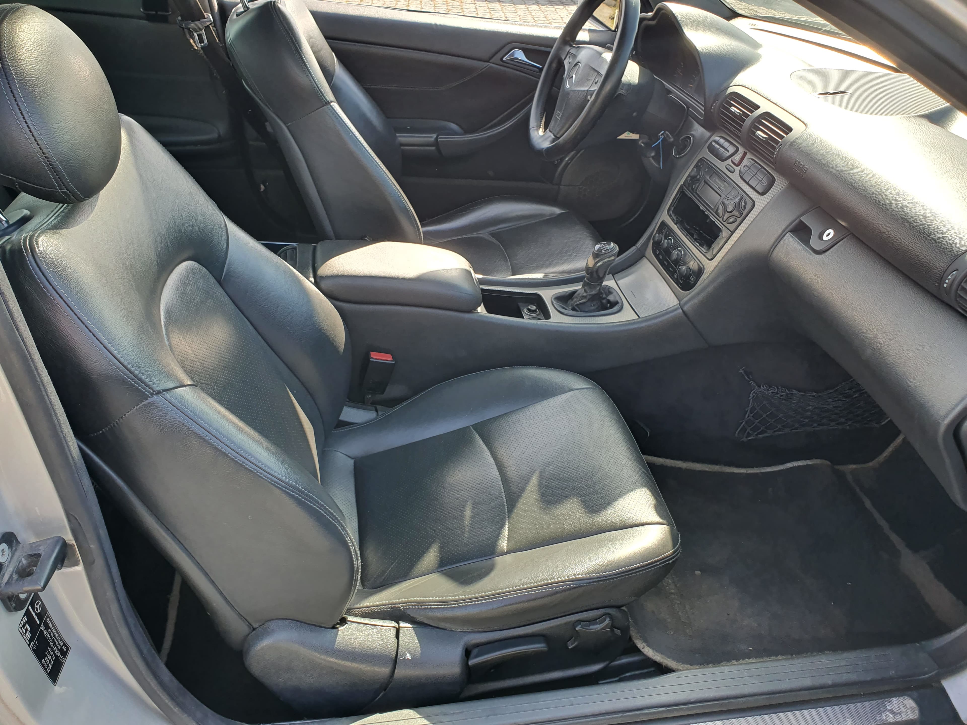 Mercedes-Benz C220 · Ano 2003 — image 19