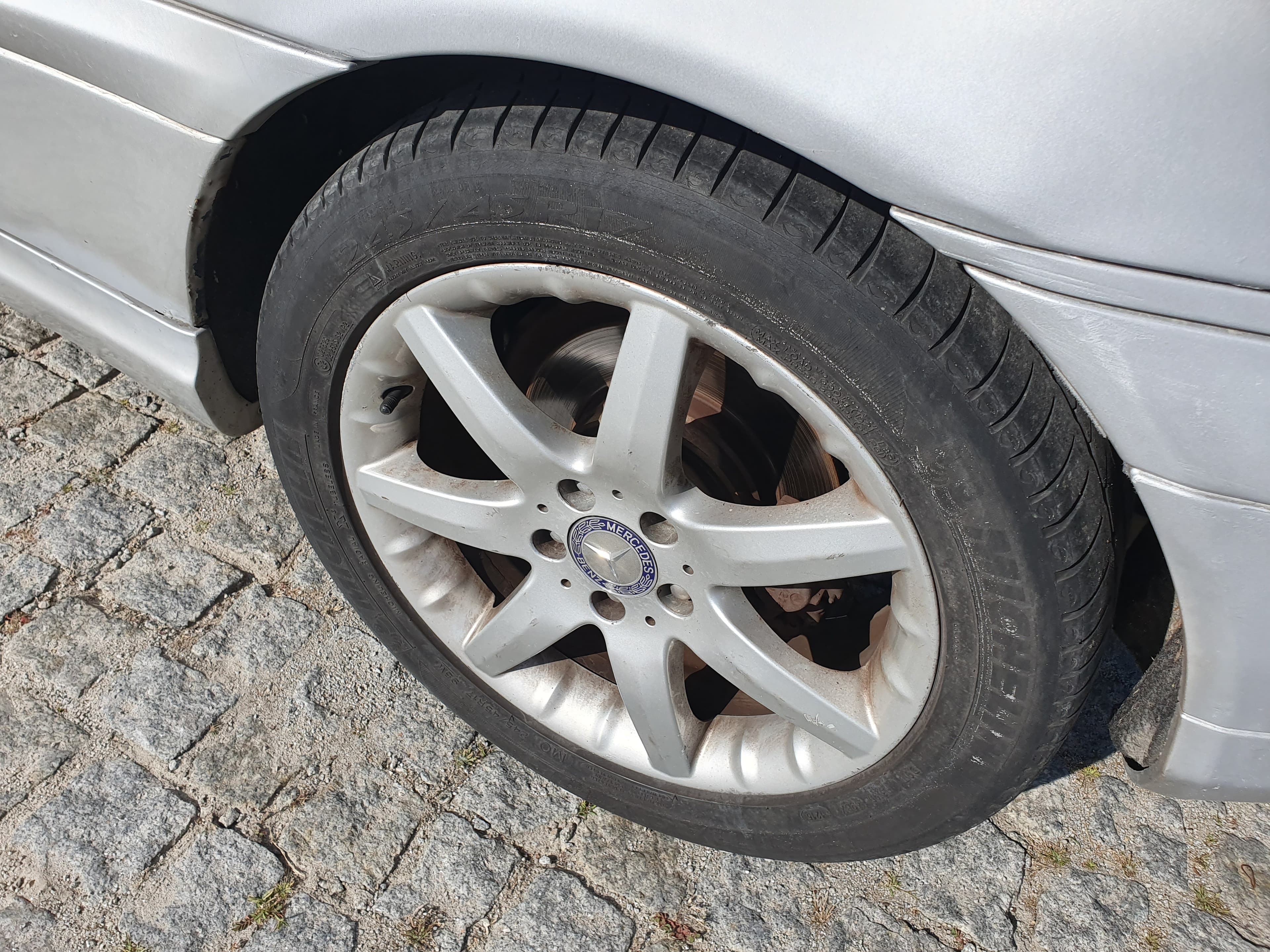Mercedes-Benz C220 · Ano 2003 — image 16