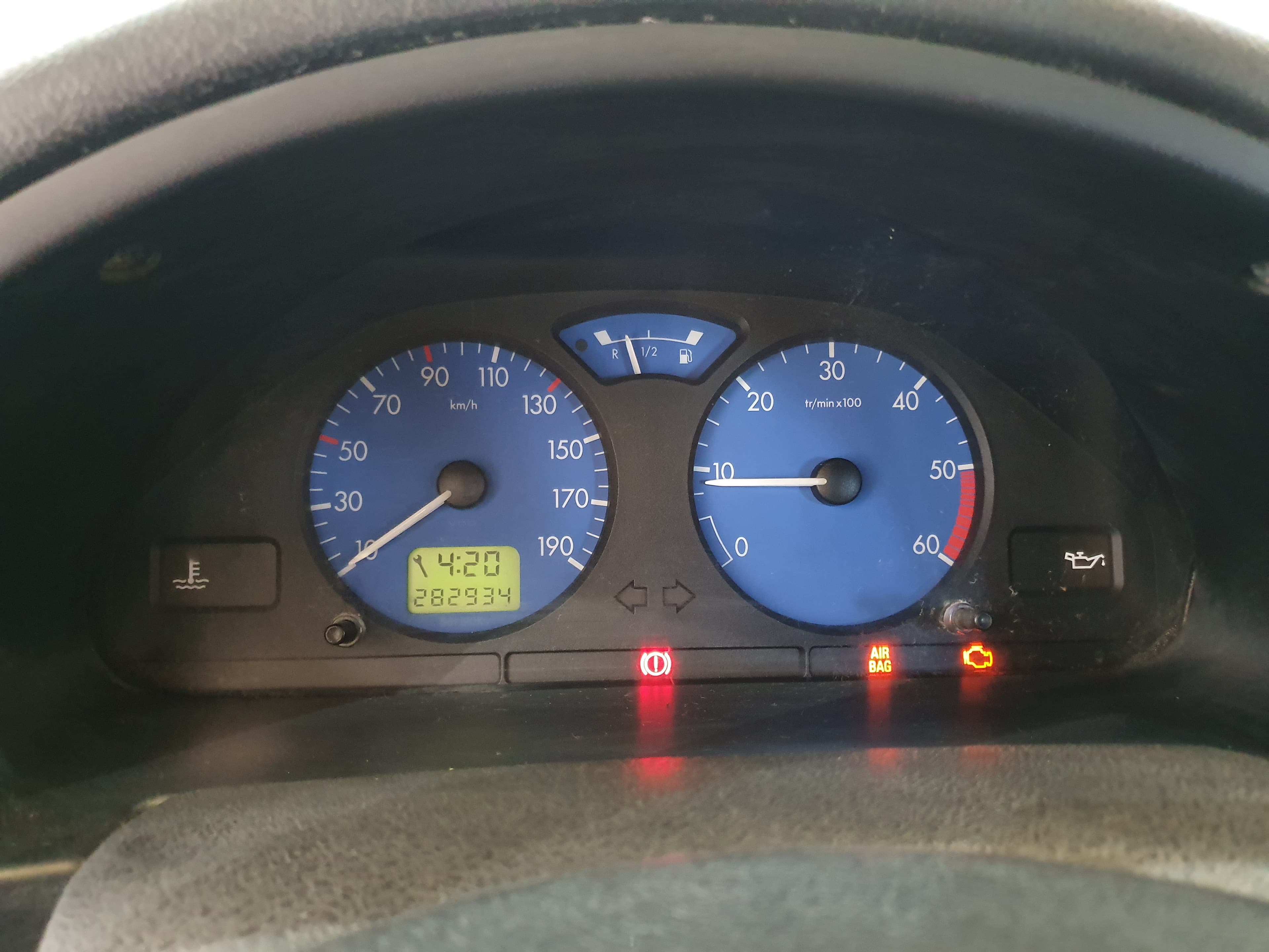 Citroën Saxo · Ano 2002 — imagem 31