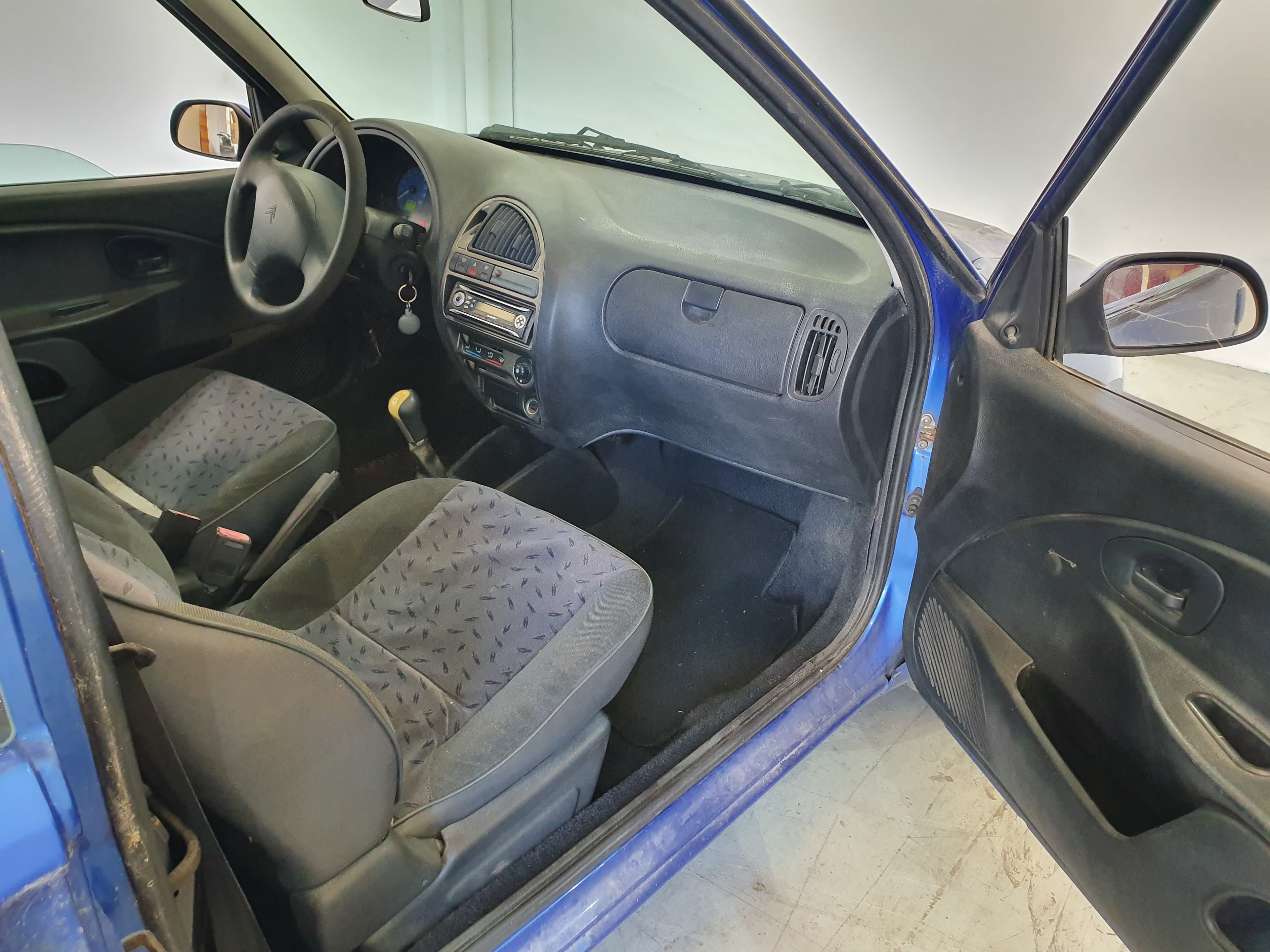 Citroën Saxo · Ano 2002 — imagem 16