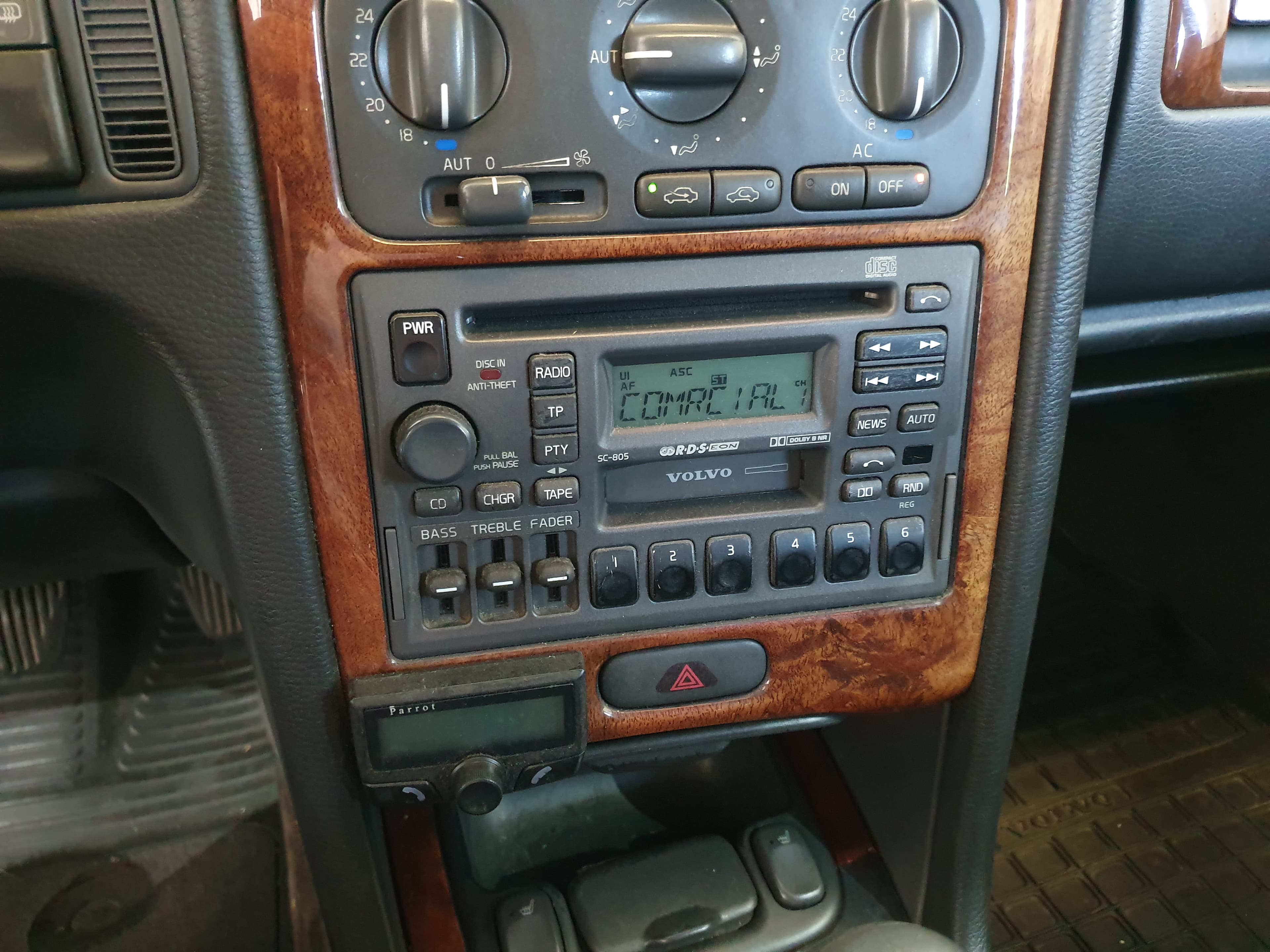 Volvo V70 · Ano 1998 — imagem 36