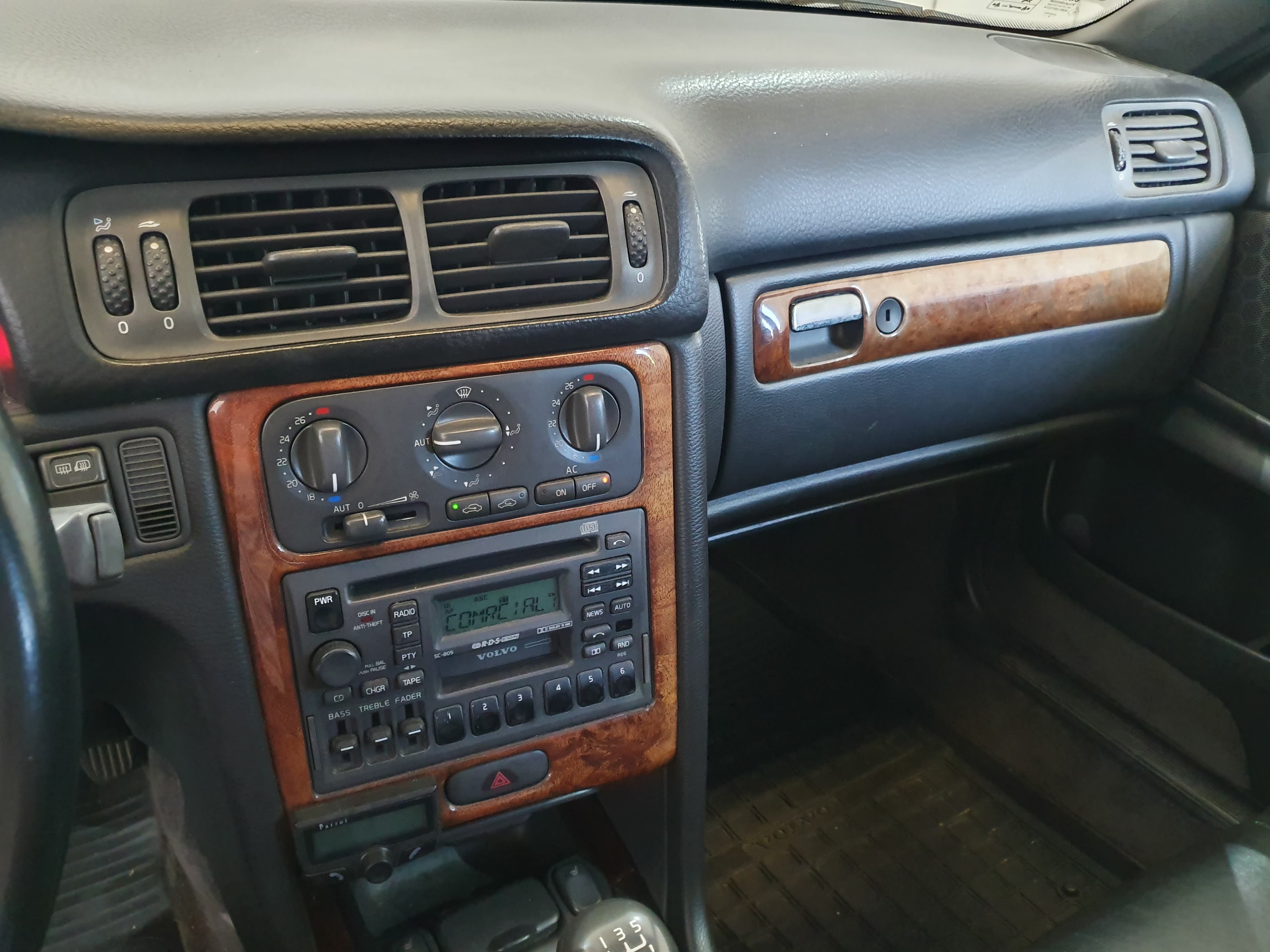 Volvo V70 · Ano 1998 — imagem 34