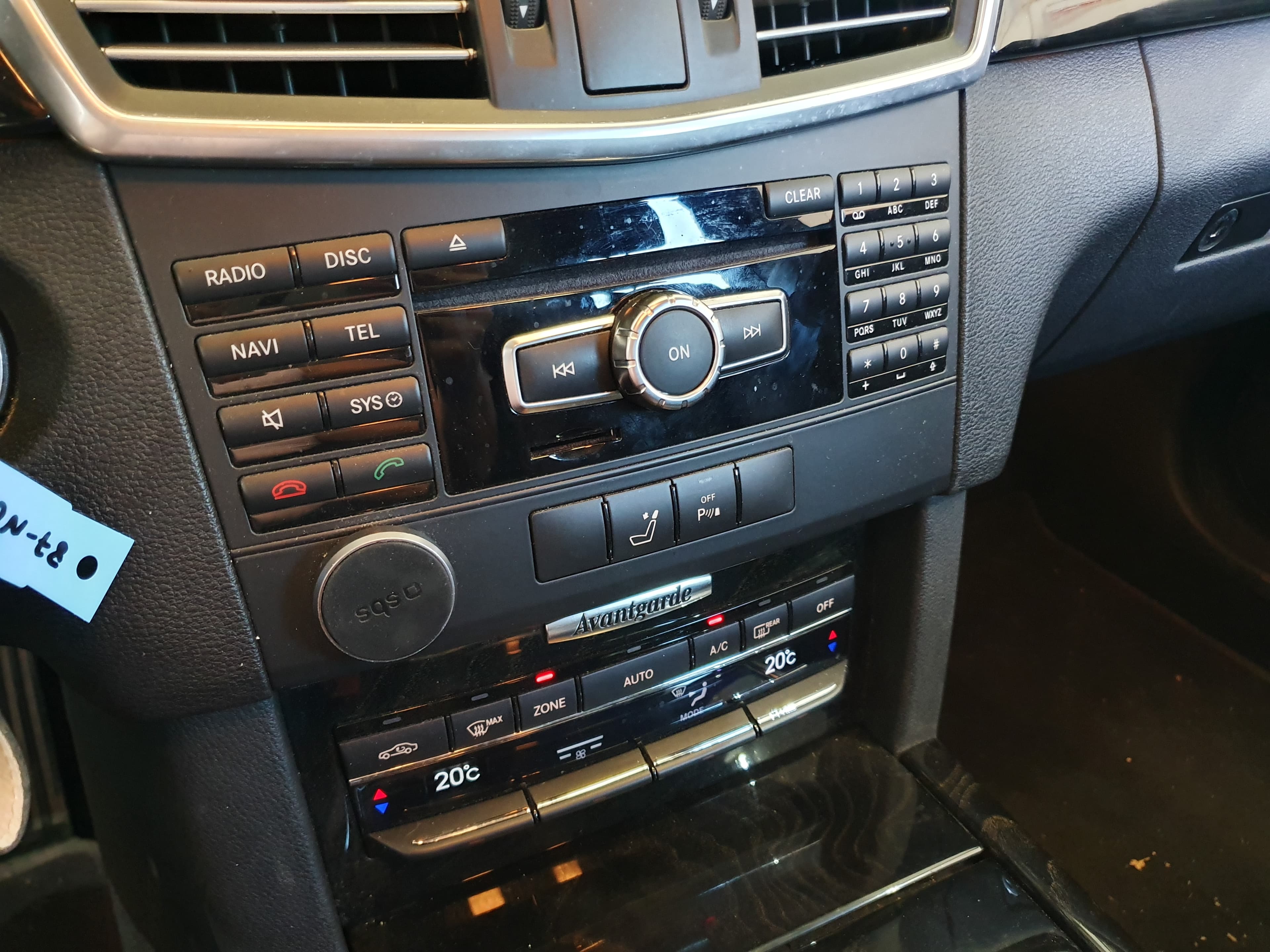 Mercedes-Benz E300 Hybrid · Ano 2012 — imagem 38