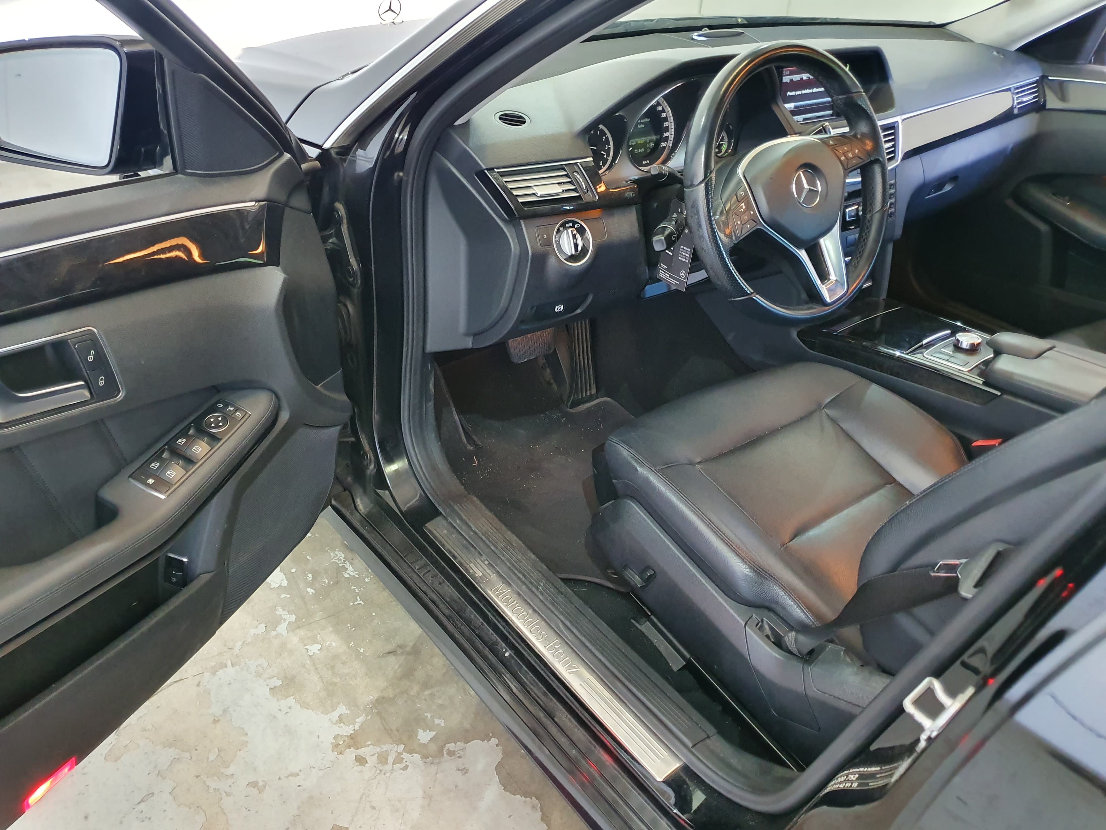 Mercedes-Benz E300 Hybrid · Ano 2012 — imagem 35