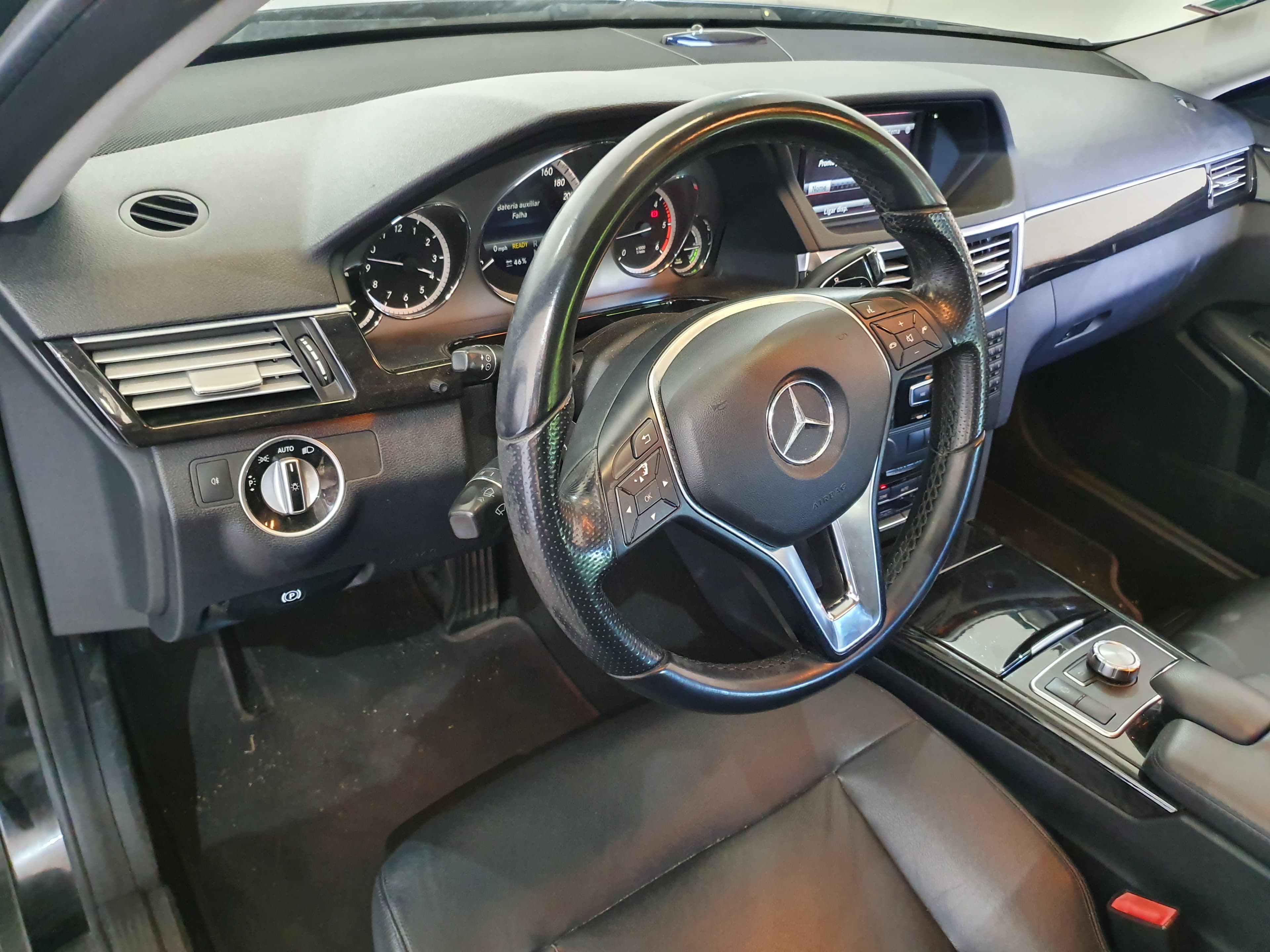 Mercedes-Benz E300 Hybrid · Ano 2012 — imagem 40