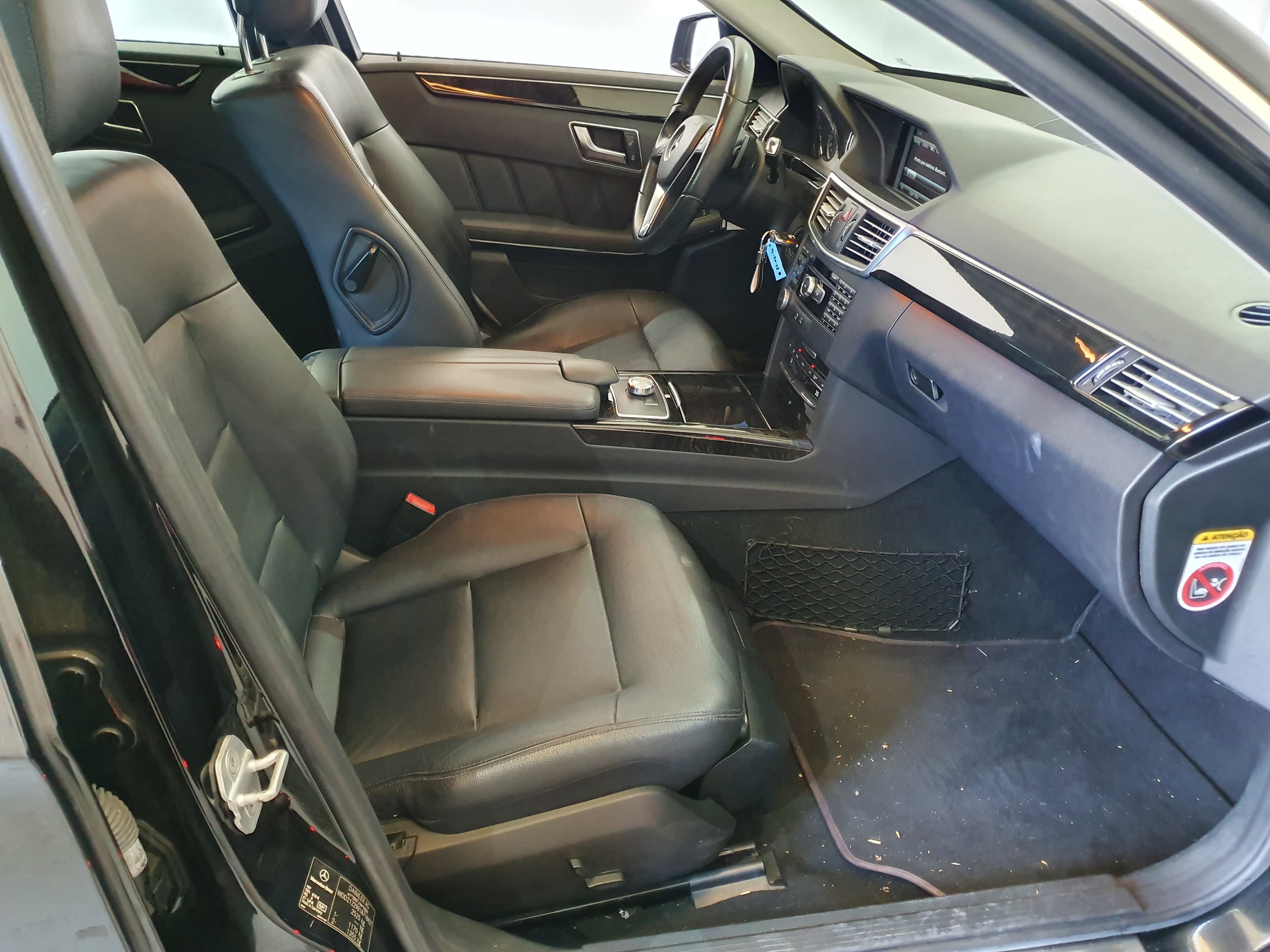 Mercedes-Benz E300 Hybrid · Ano 2012 — imagem 27