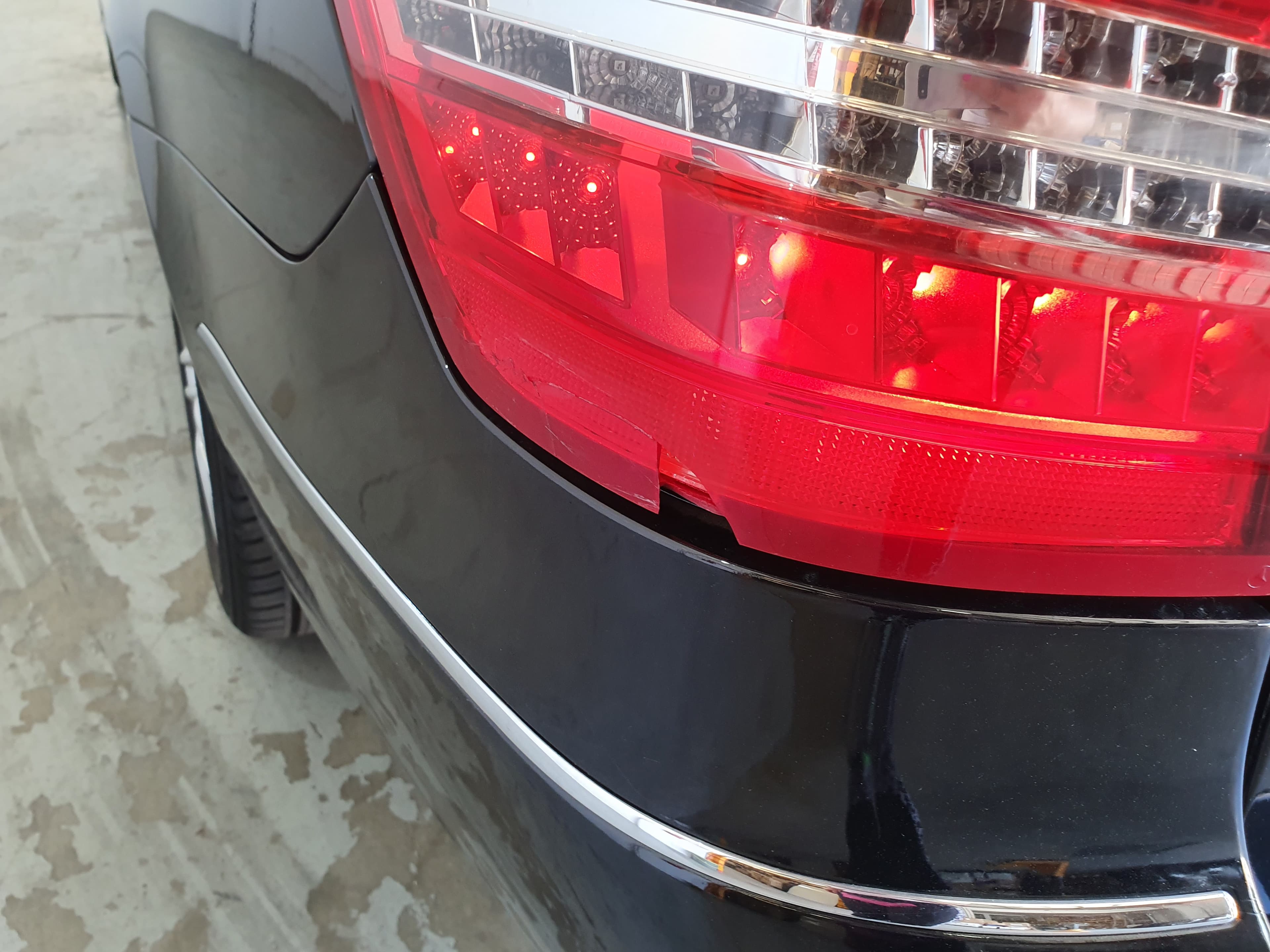 Mercedes-Benz E300 Hybrid · Ano 2012 — imagem 16