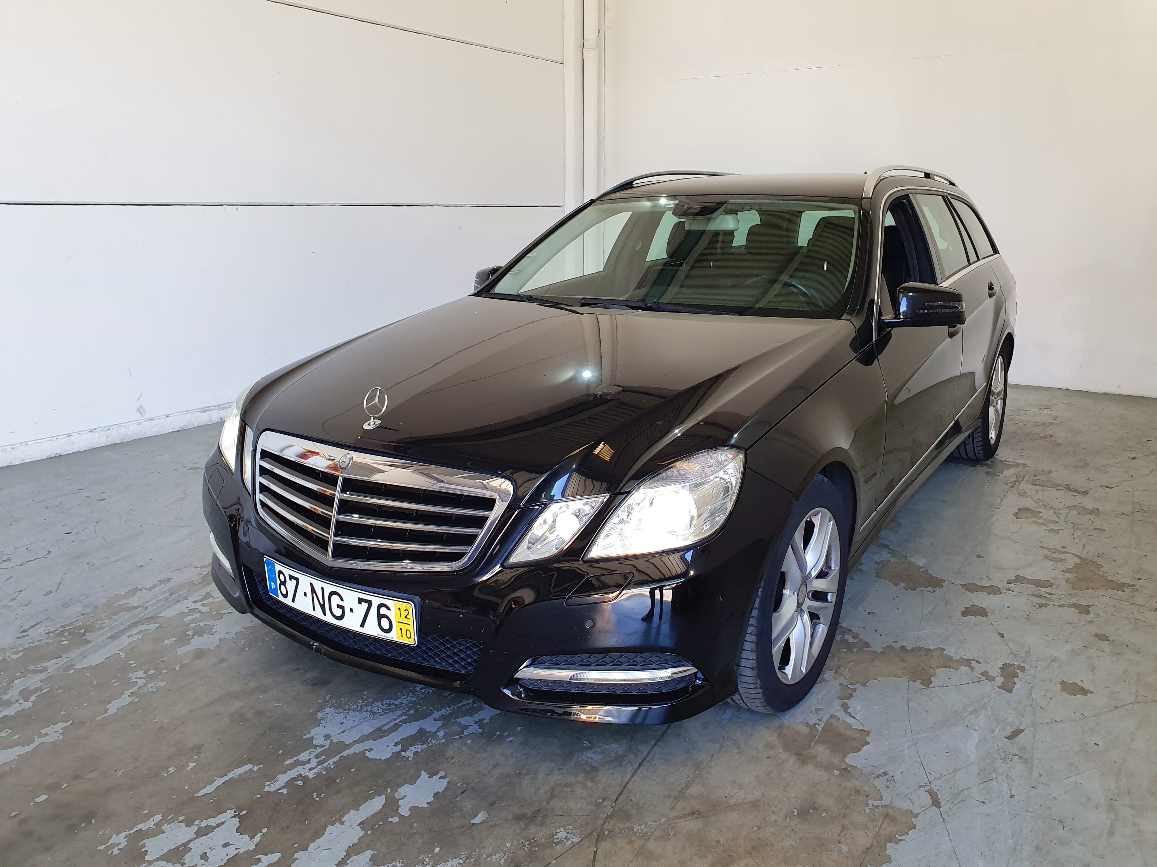 Mercedes-Benz E300 Hybrid · Ano 2012 — imagem 1
