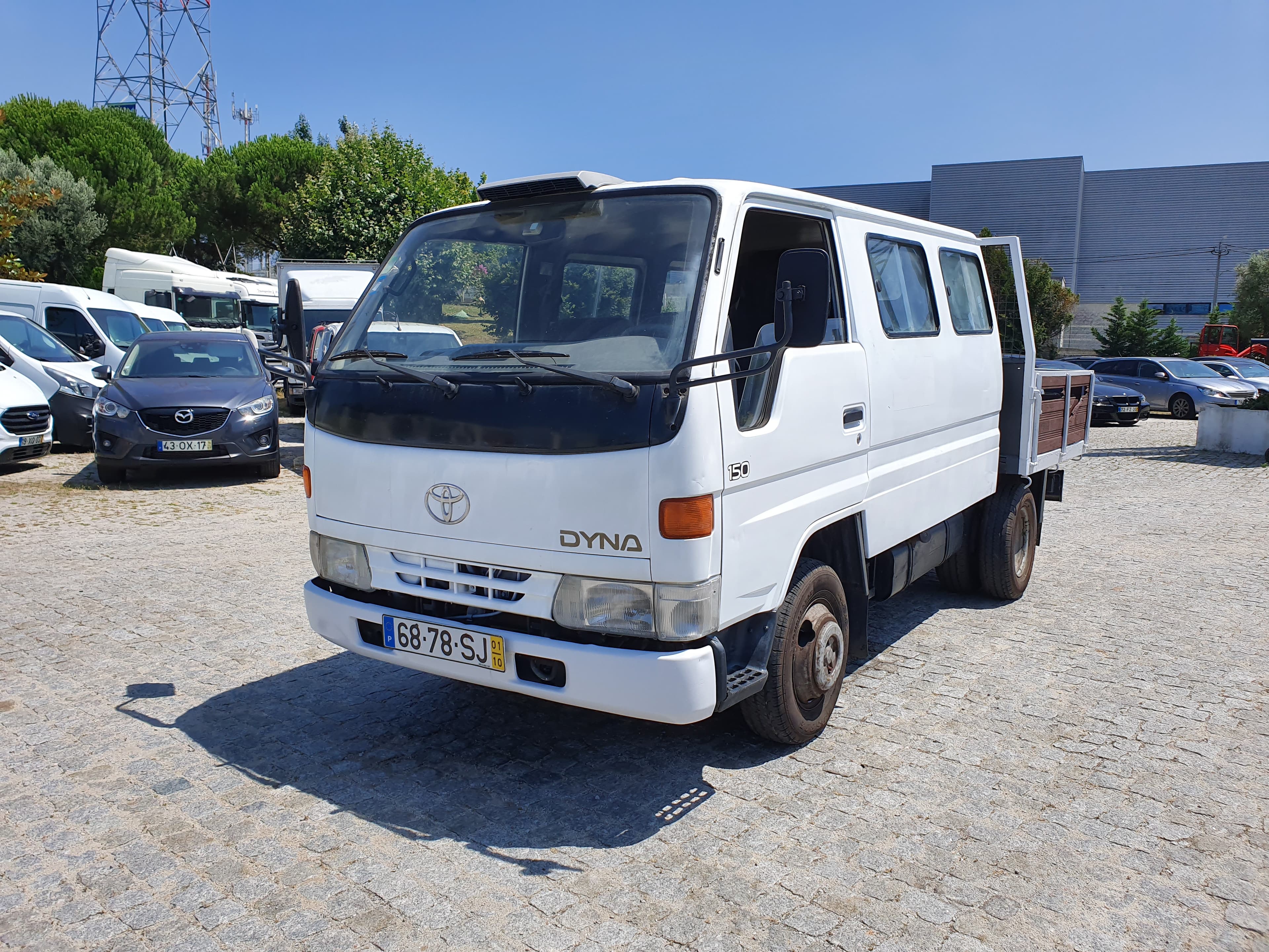 Toyota Dyna 150 · Ano 2001 — imagen 3