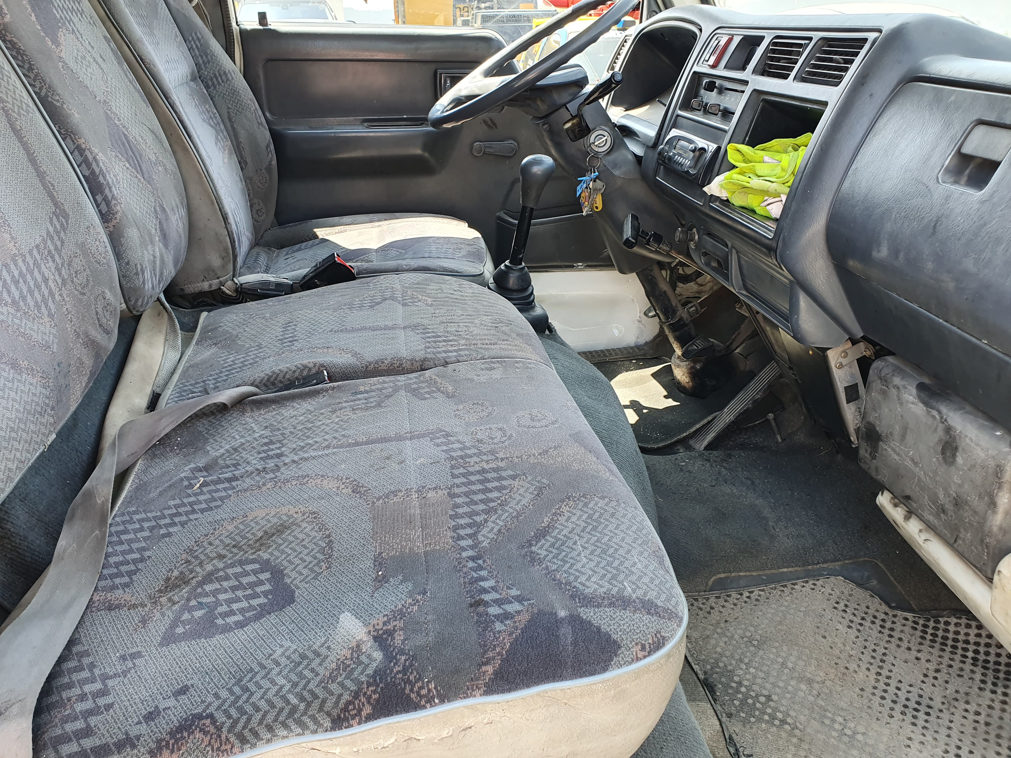 Toyota Dyna 150 · Ano 2001 — imagen 21