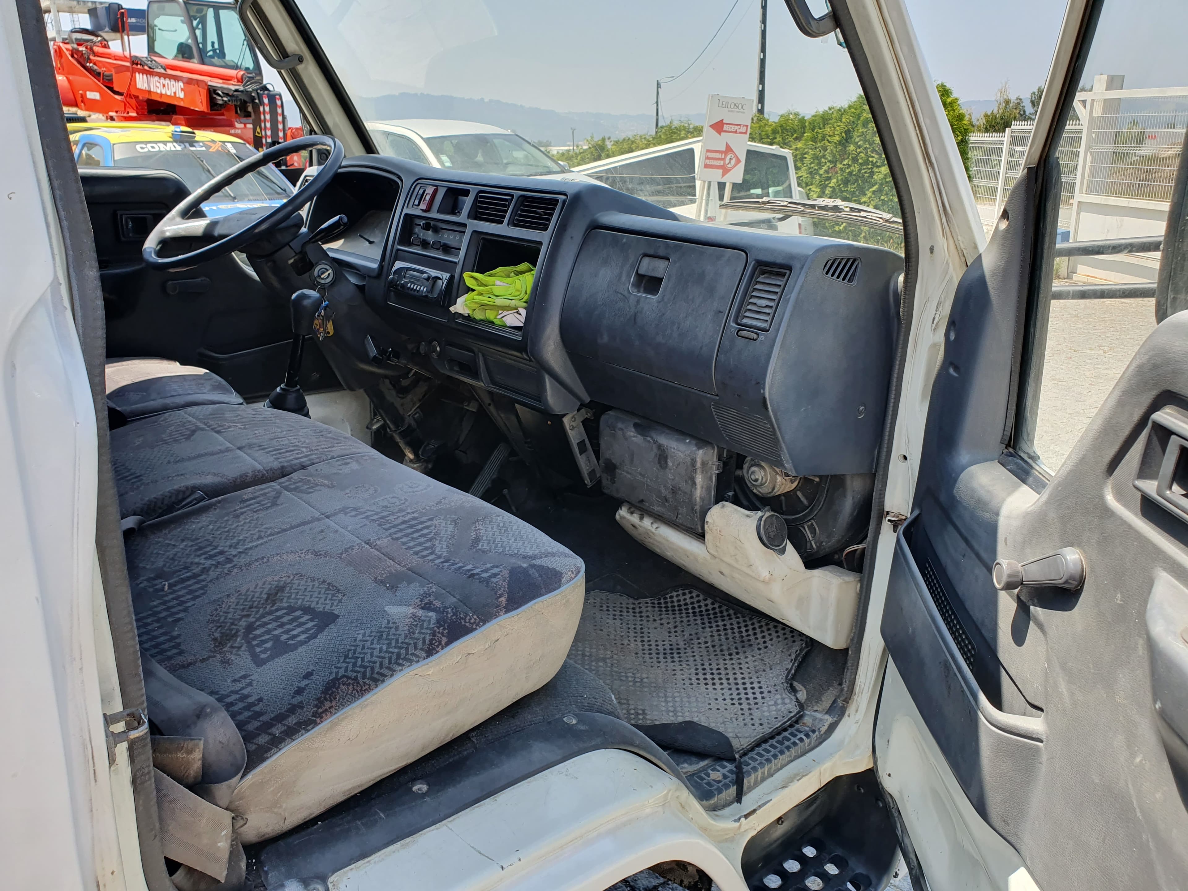 Toyota Dyna 150 · Ano 2001 — imagen 19