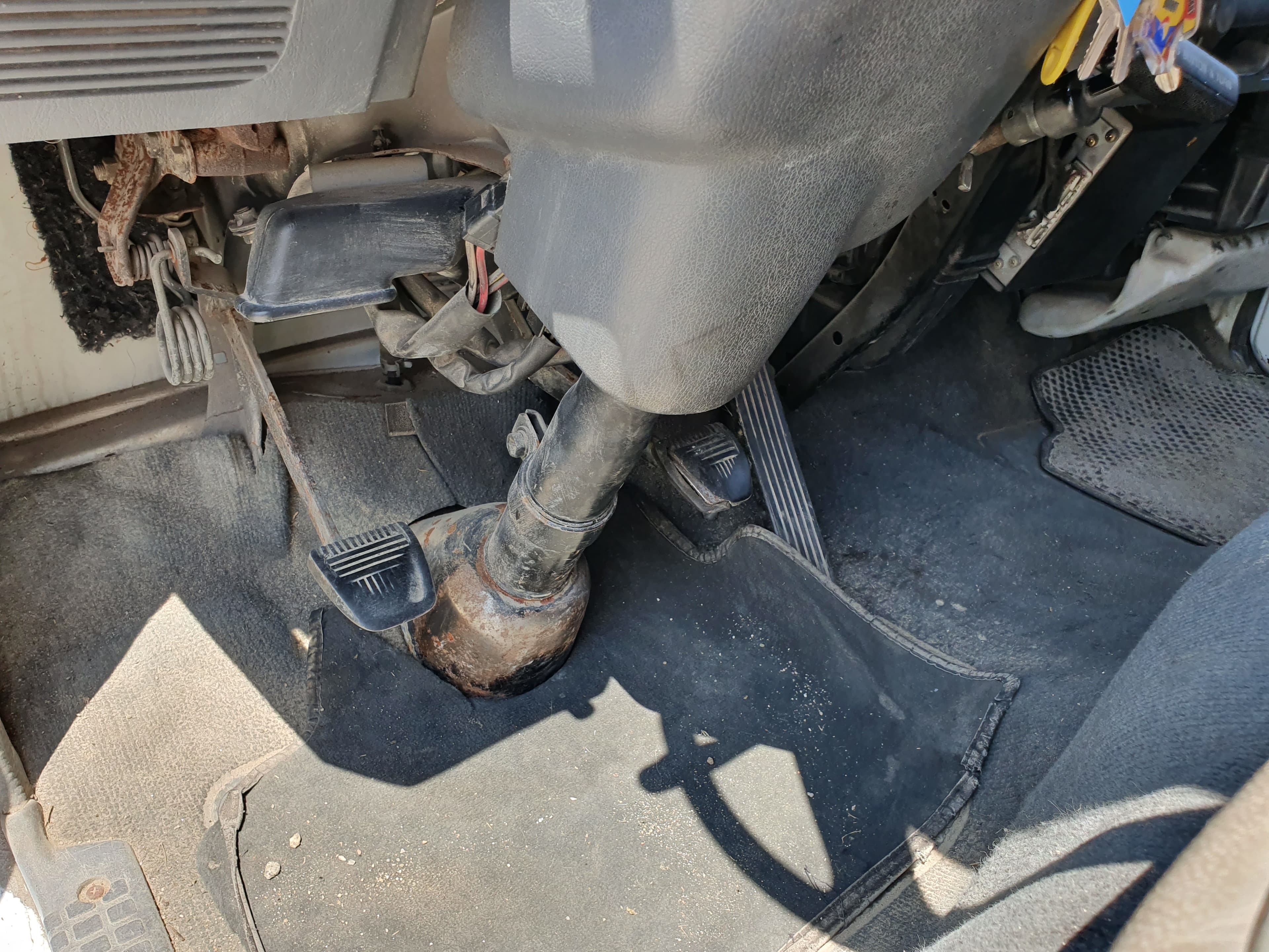 Toyota Dyna 150 · Ano 2001 — imagen 27