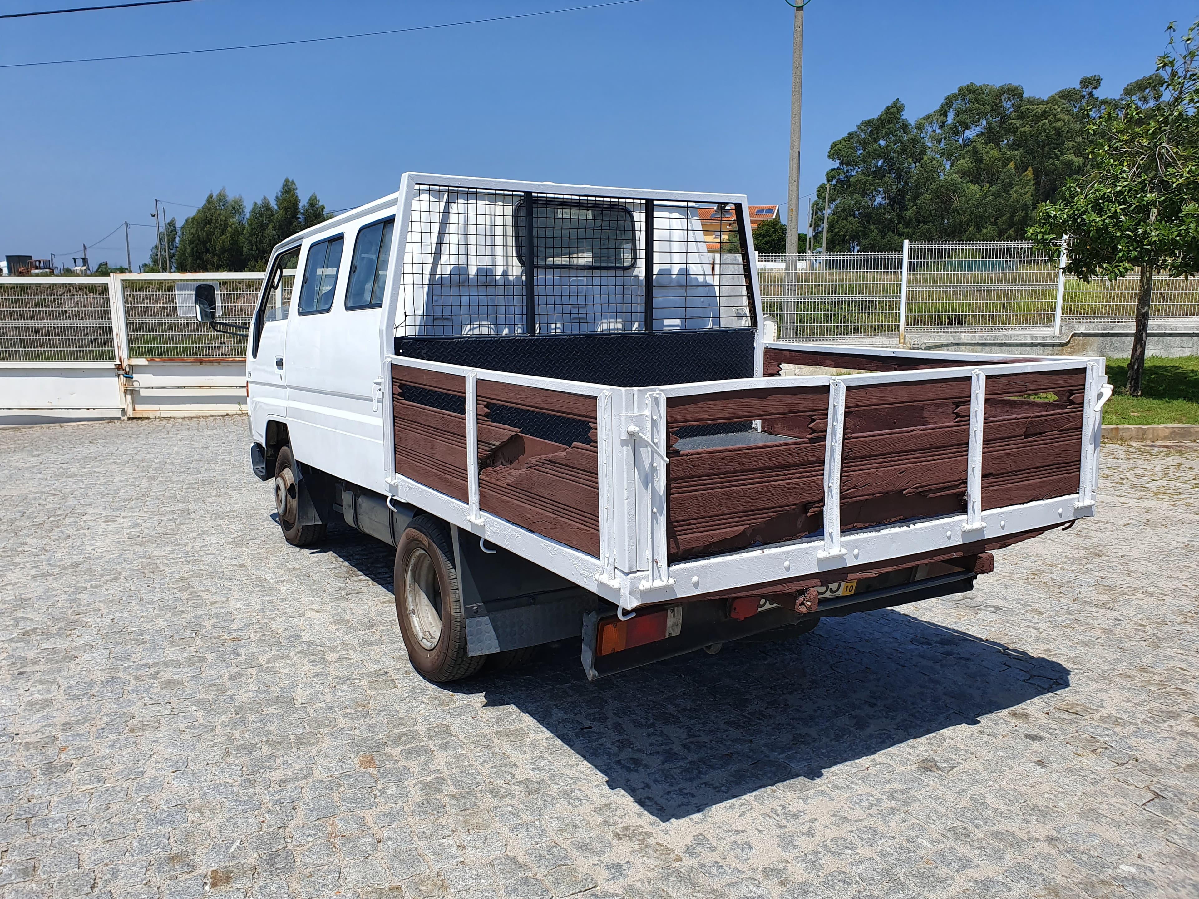 Toyota Dyna 150 · Ano 2001 — imagen 6