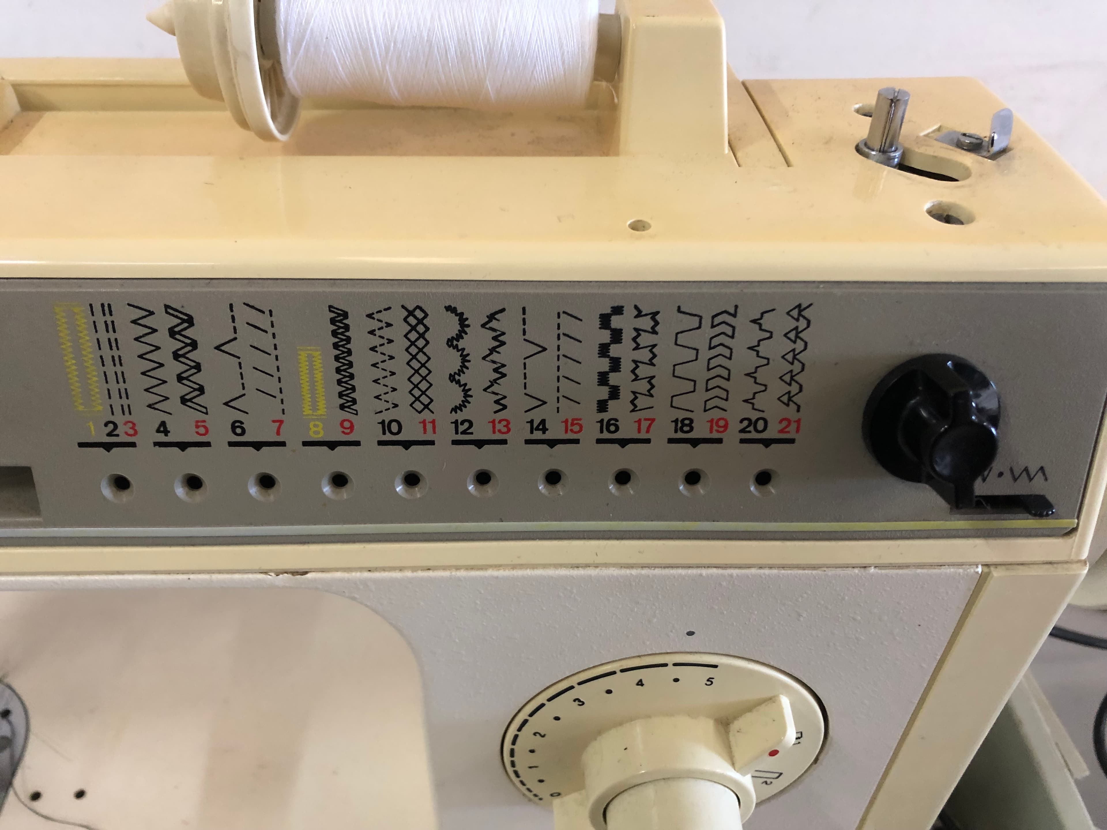 Sewing Machine — image 4