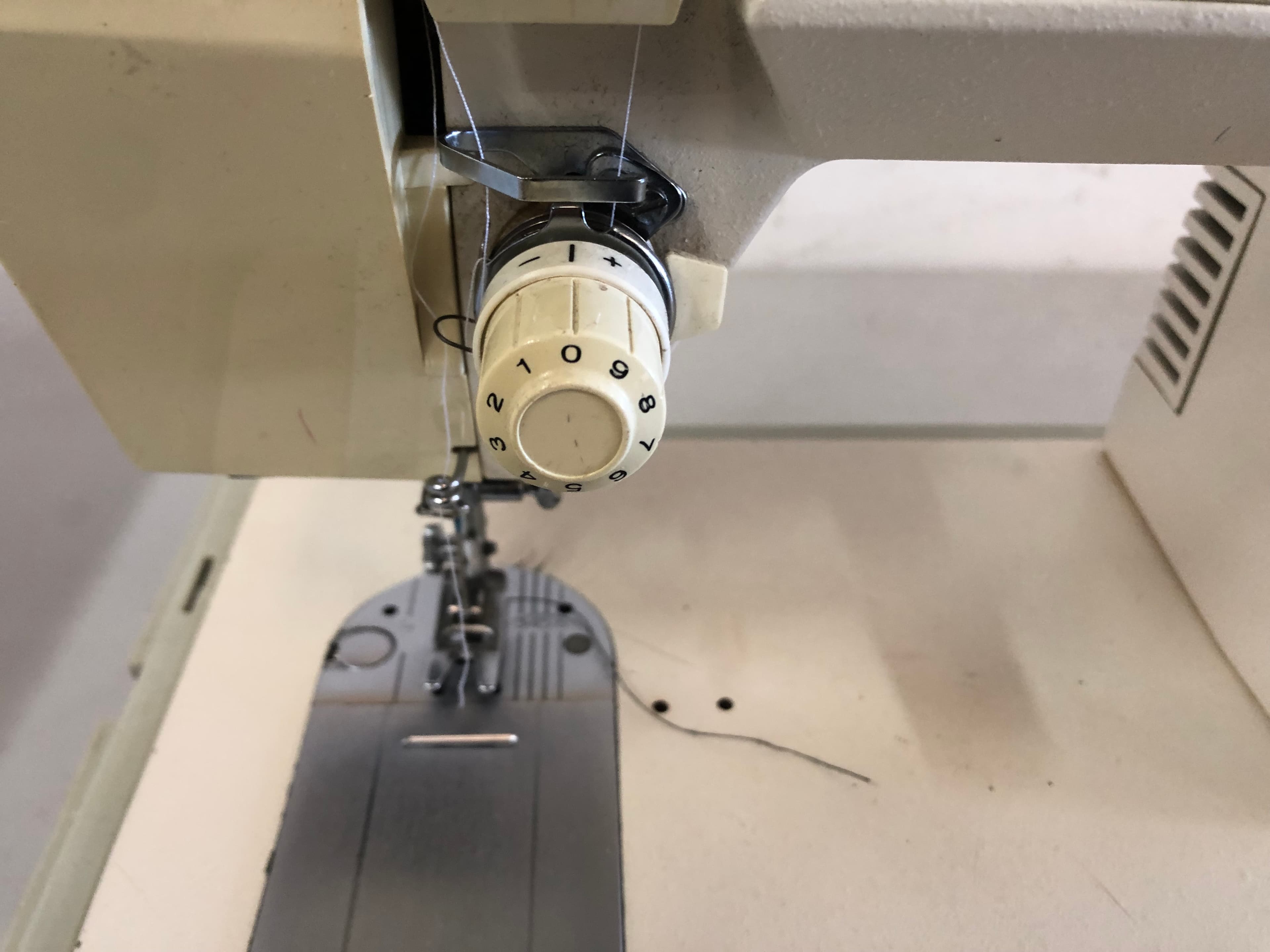 Sewing Machine — image 6